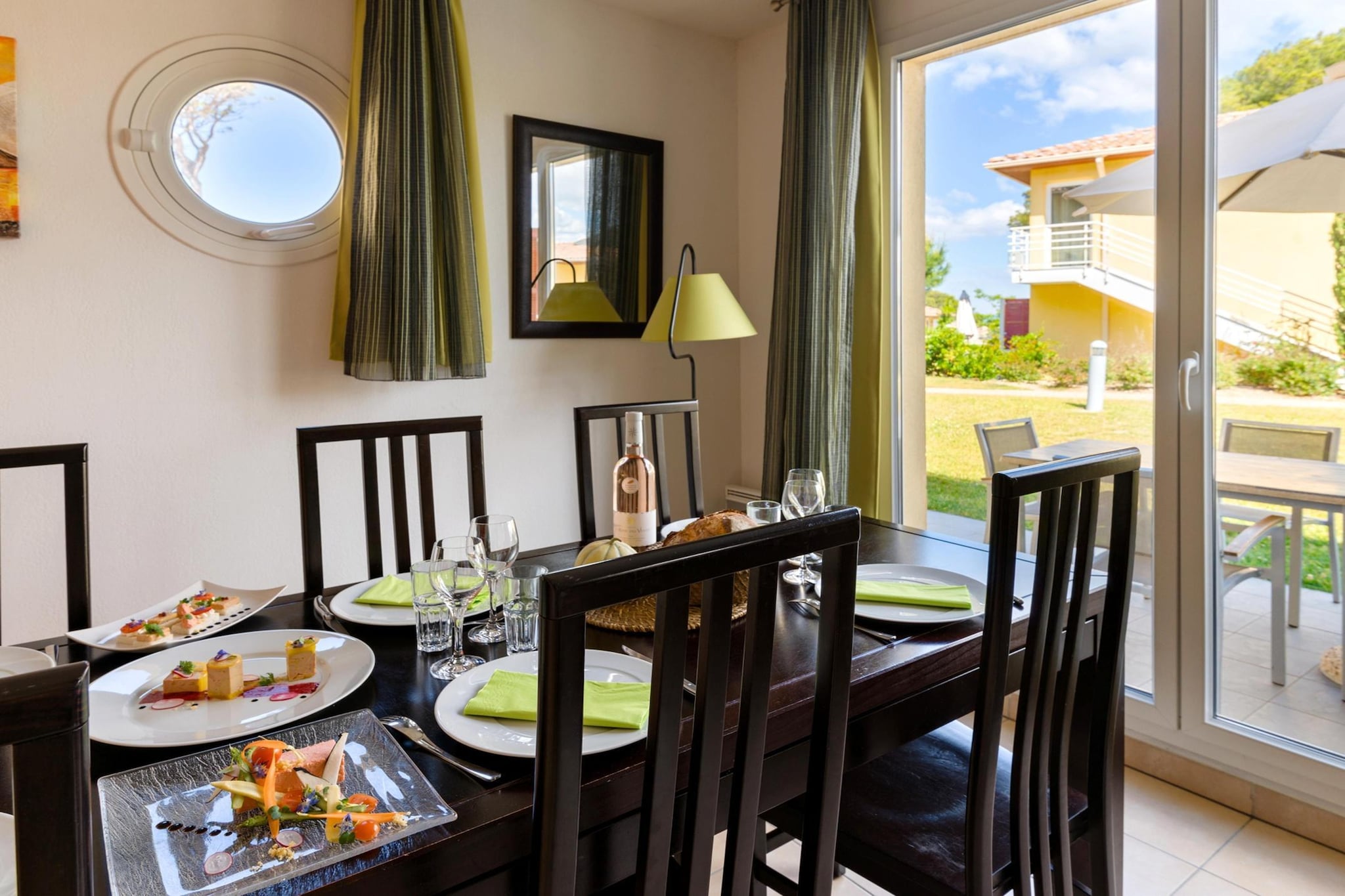 Les Terrasses des Embiez 3 PIECES DUPLEX 6 PERS. CLIMATISE OTA - Eetkamer