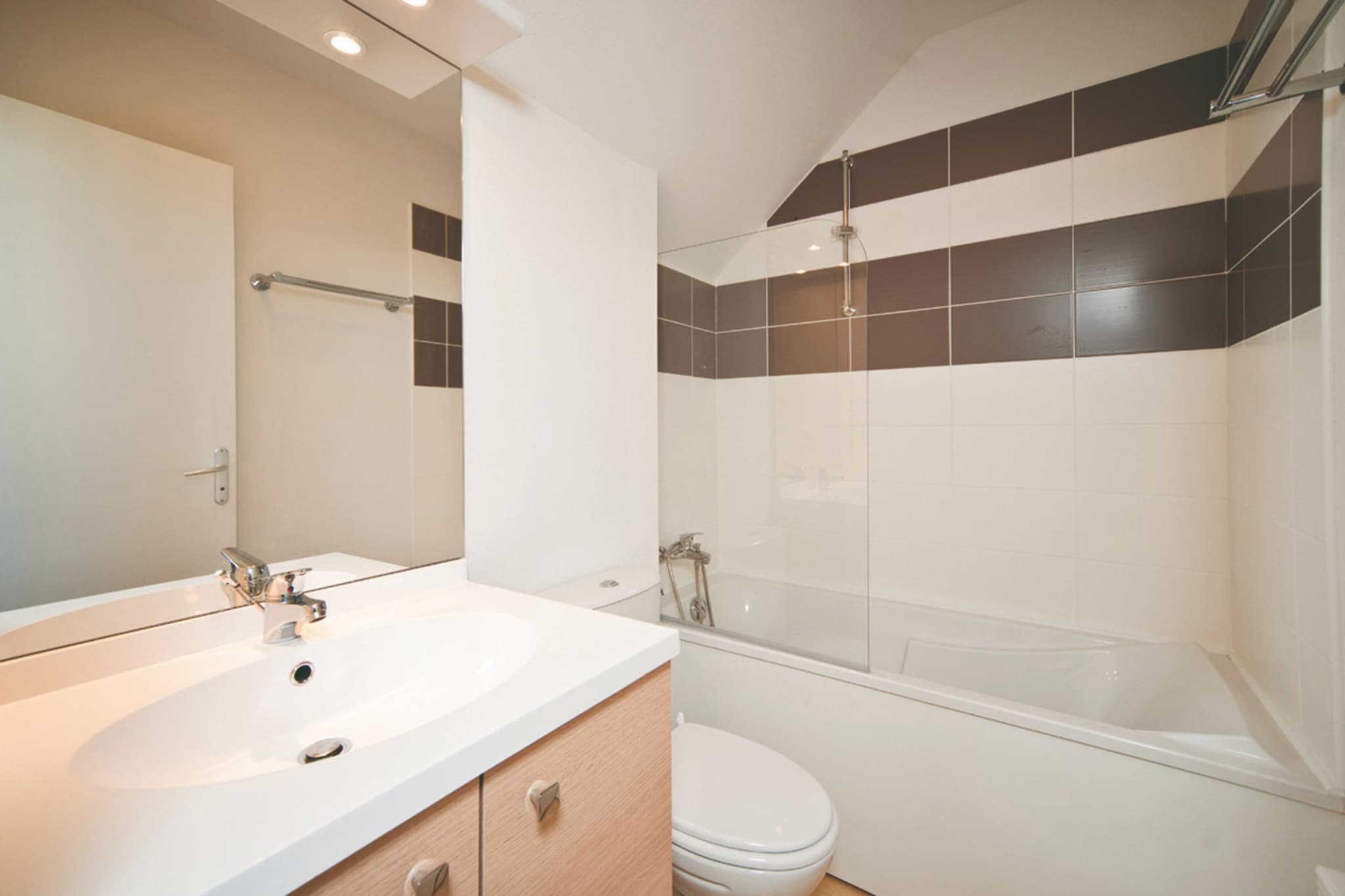 Domaine de Val Queven MAISONNETTE 6 pers. OTA - Badkamer