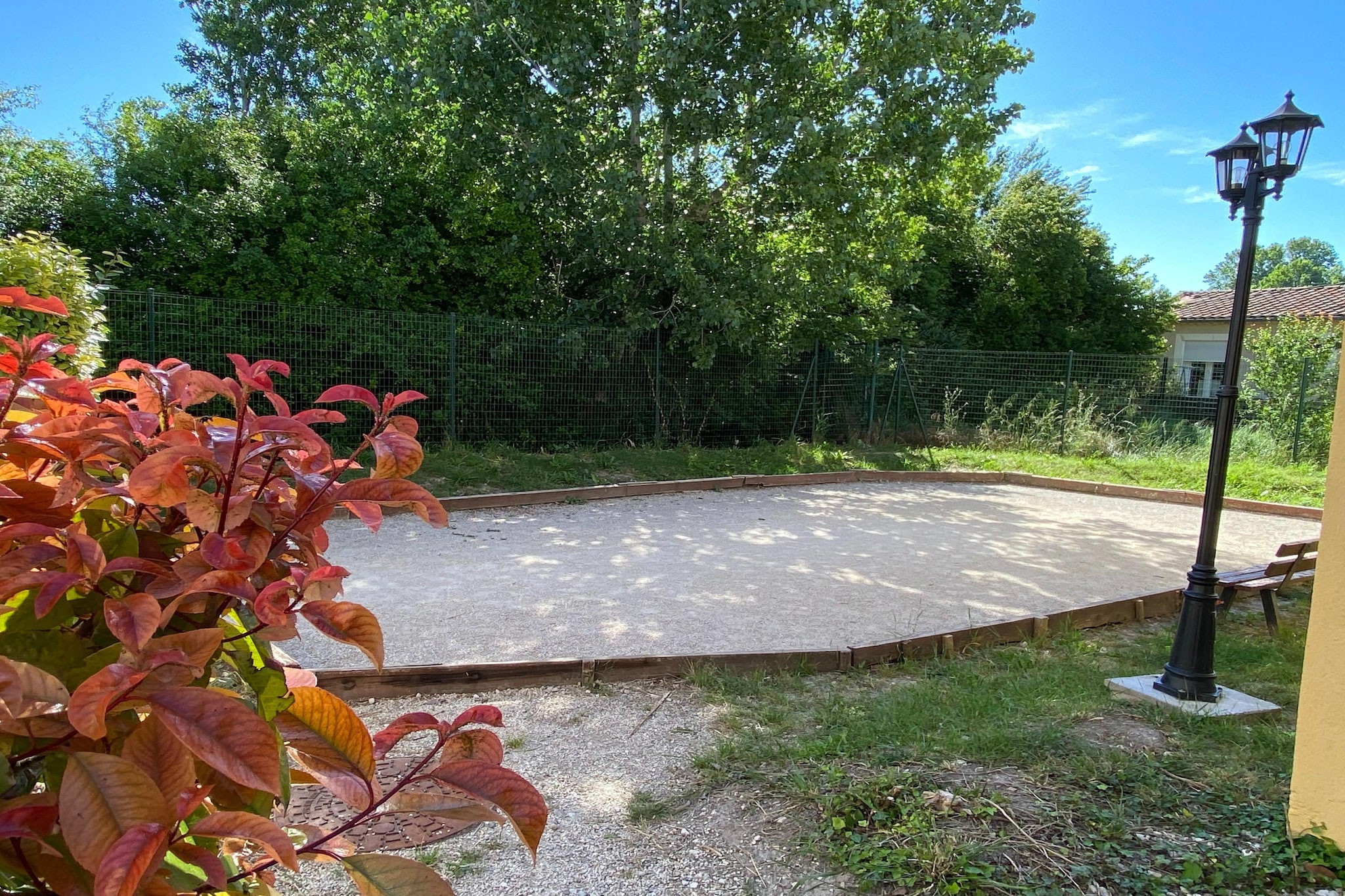 L’Oustau De Sorgue 2 Pièces Coin Nuit 6 Pers - Tuinen zomer