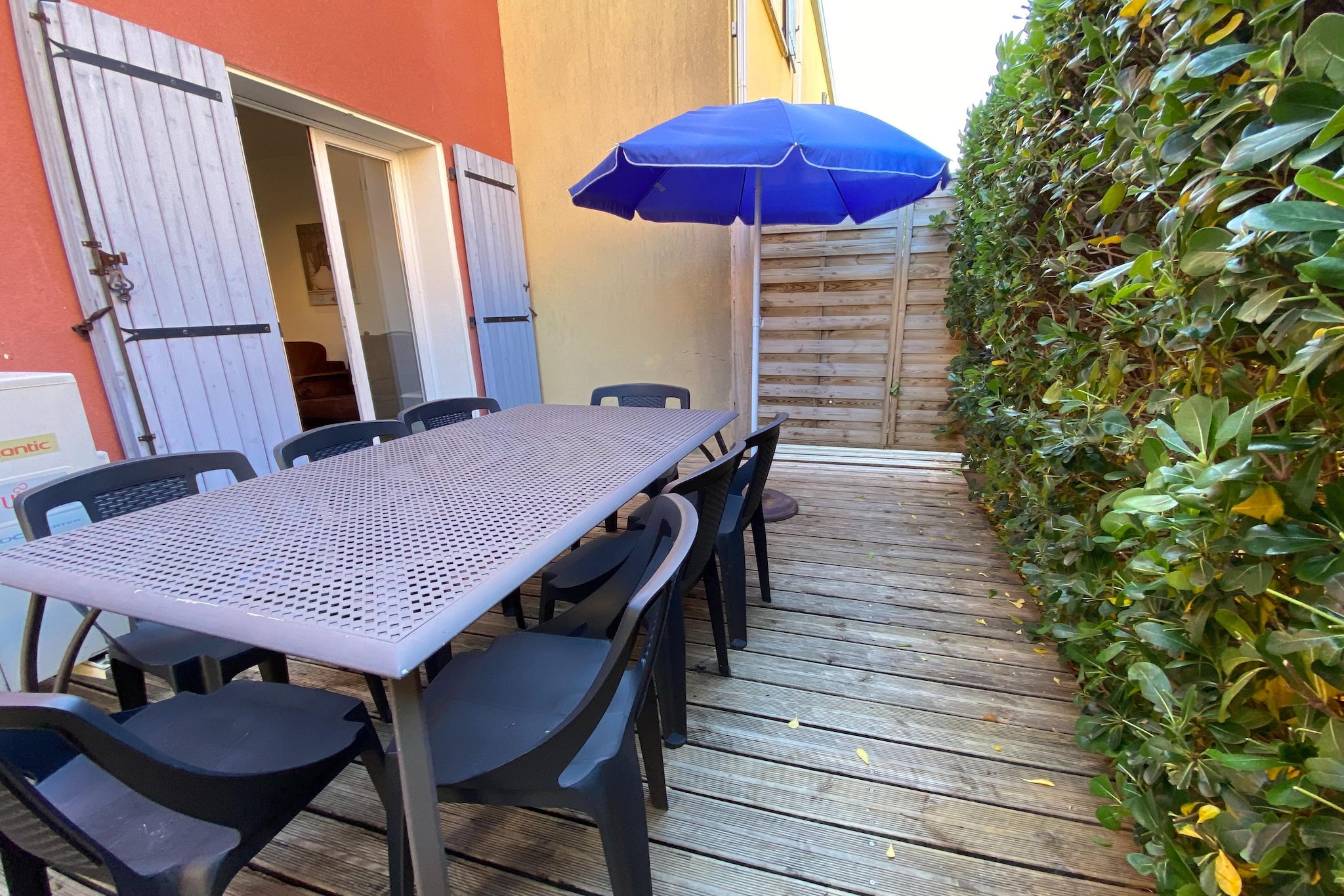 L’Oustau De Sorgue 2 Pièces Coin Nuit 6 Pers - Terrasbalkon