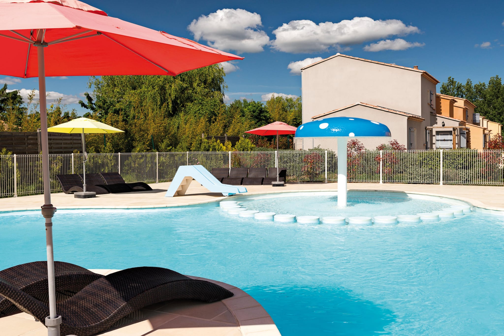L’Oustau de Sorgue MAISONNETTE 6 pers. OTA