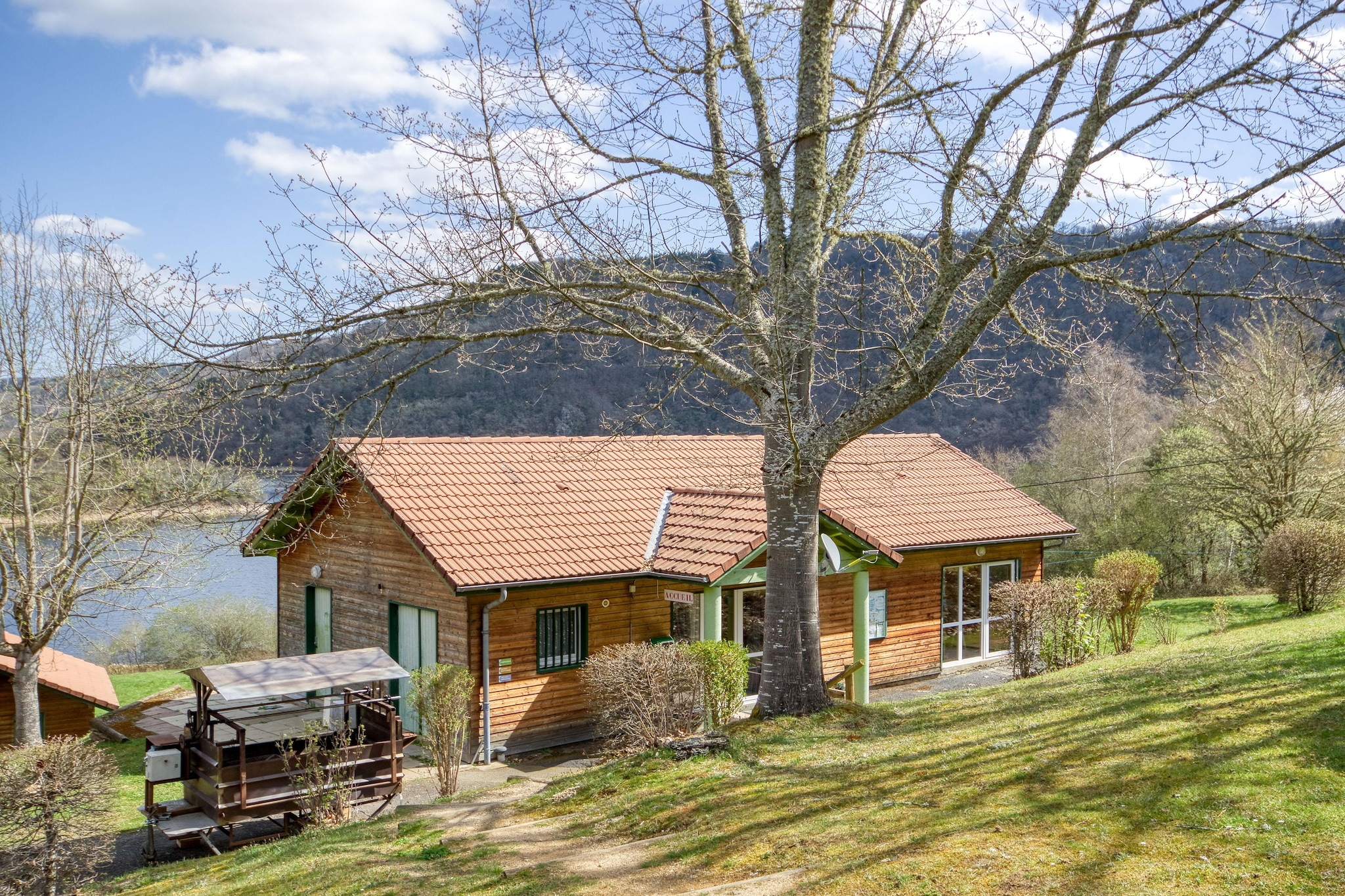 Les Chalets de la Chazotte	Chalet 3 piÃ¨ces 5personnes - Uitzicht zomer