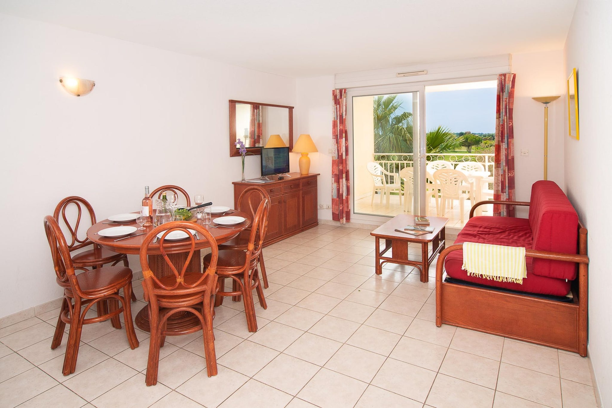 RÃ©sidence Palmyra Golf	Appartement 2 piÃ¨ces 4 personnes - Dining room