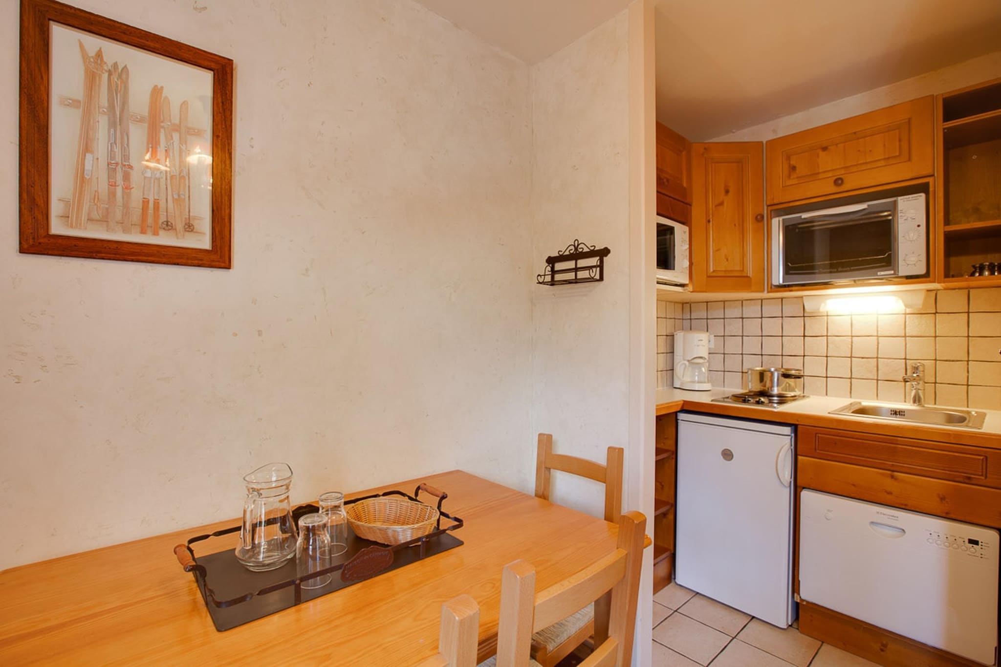 RÃ©sidence ChampamÃ©-Studio 3 personnes avec coin nuit - Eetkamer