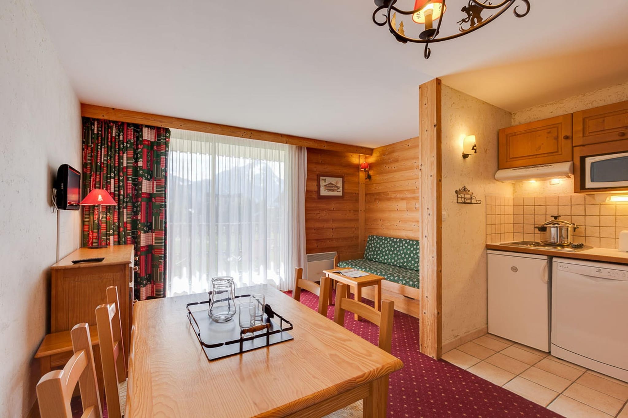 RÃ©sidence ChampamÃ©-Studio 3 personnes avec coin nuit - Eetkamer