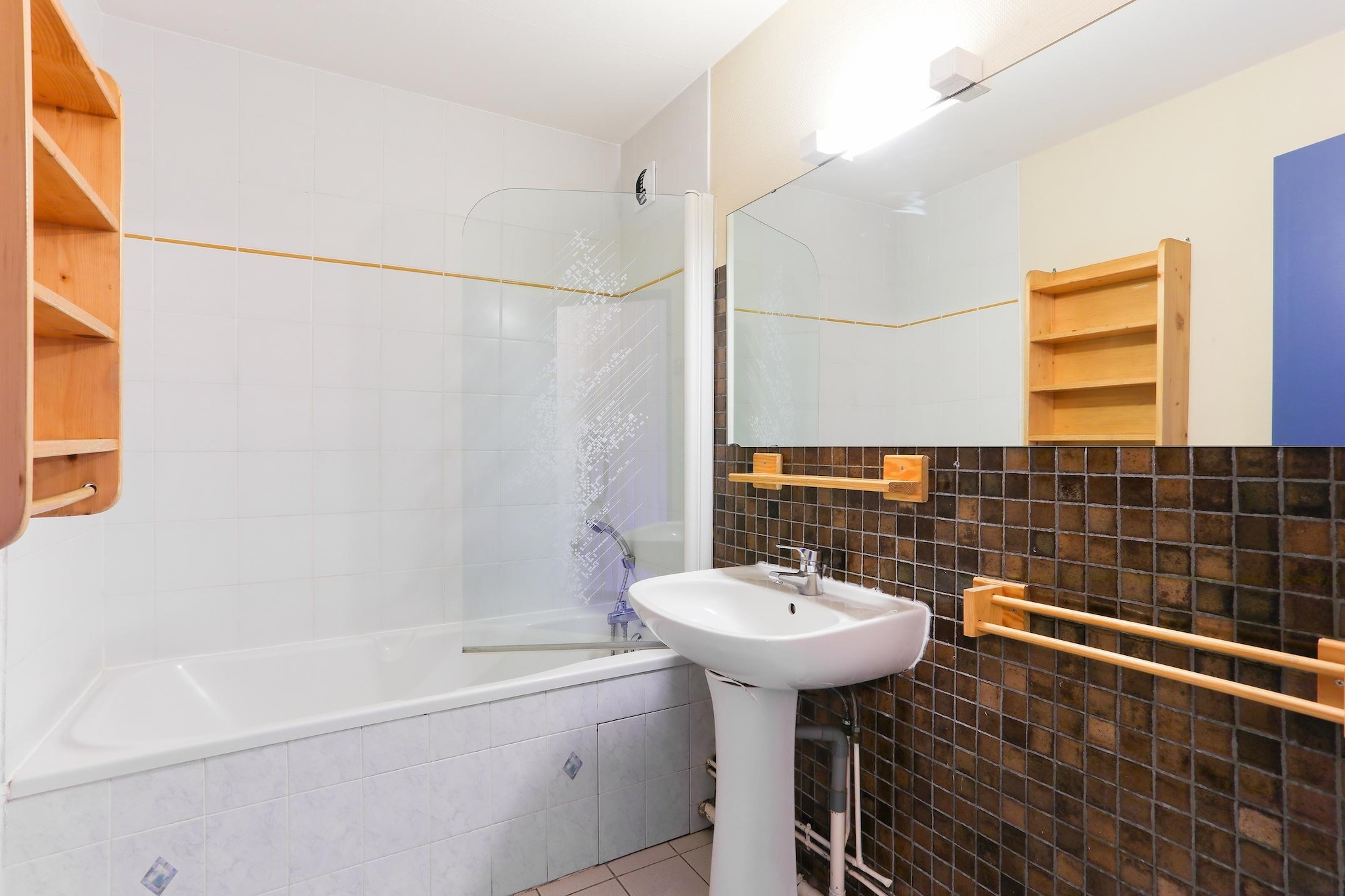 RÃ©sidence Meijotel	Studio 4 personnes avec coin nuit - Badkamer