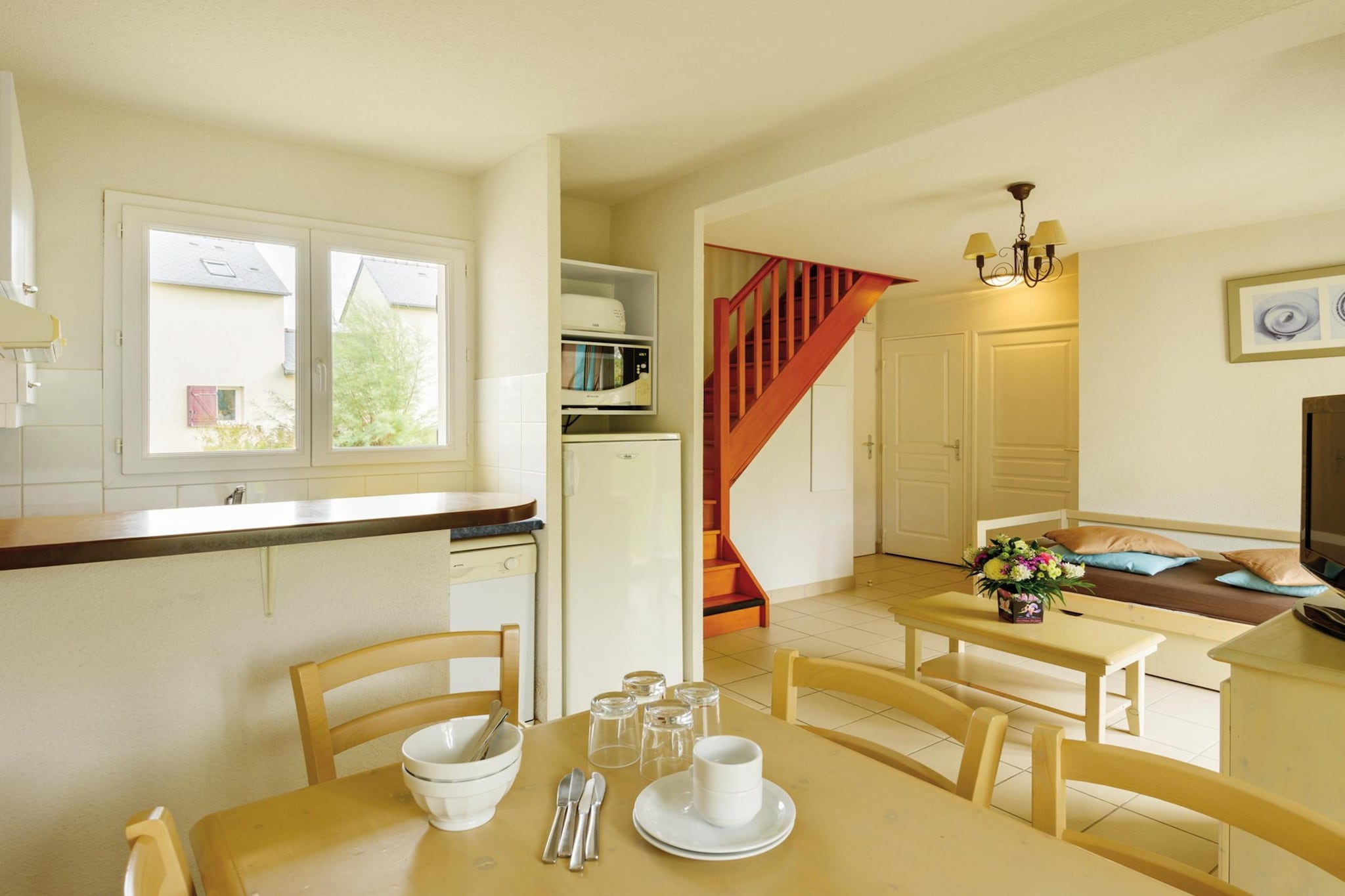Le Hameau de Peemor Pen Villa duplex 8 pax OTA - Eetkamer
