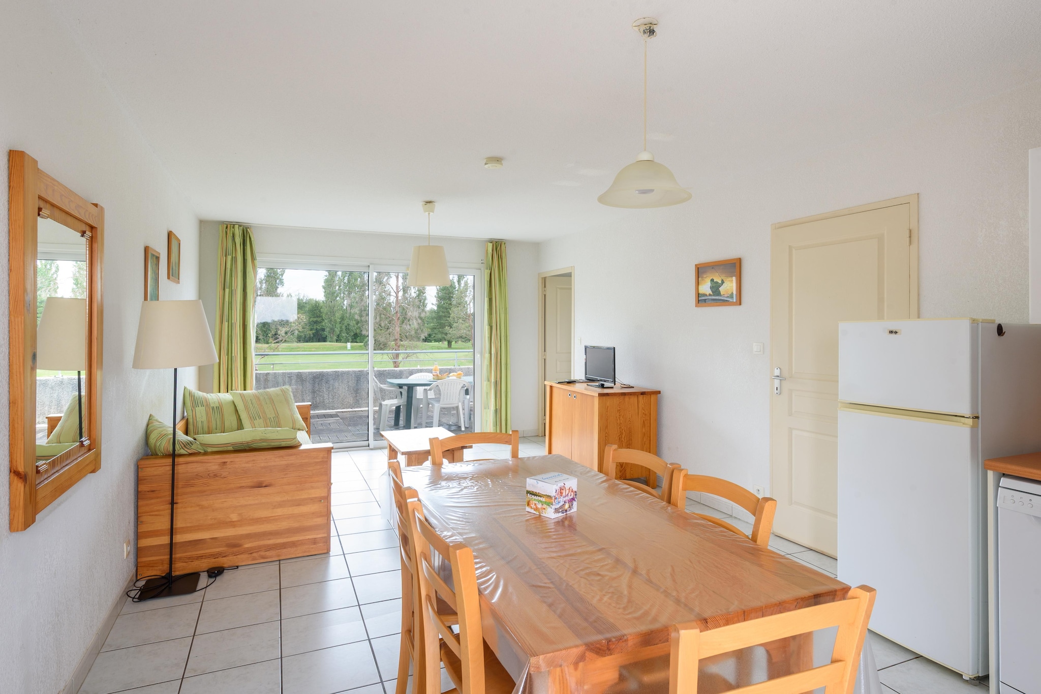 Le Domaine du Green Appartement 3 piÃ¨ces 6 personnes - Eetkamer