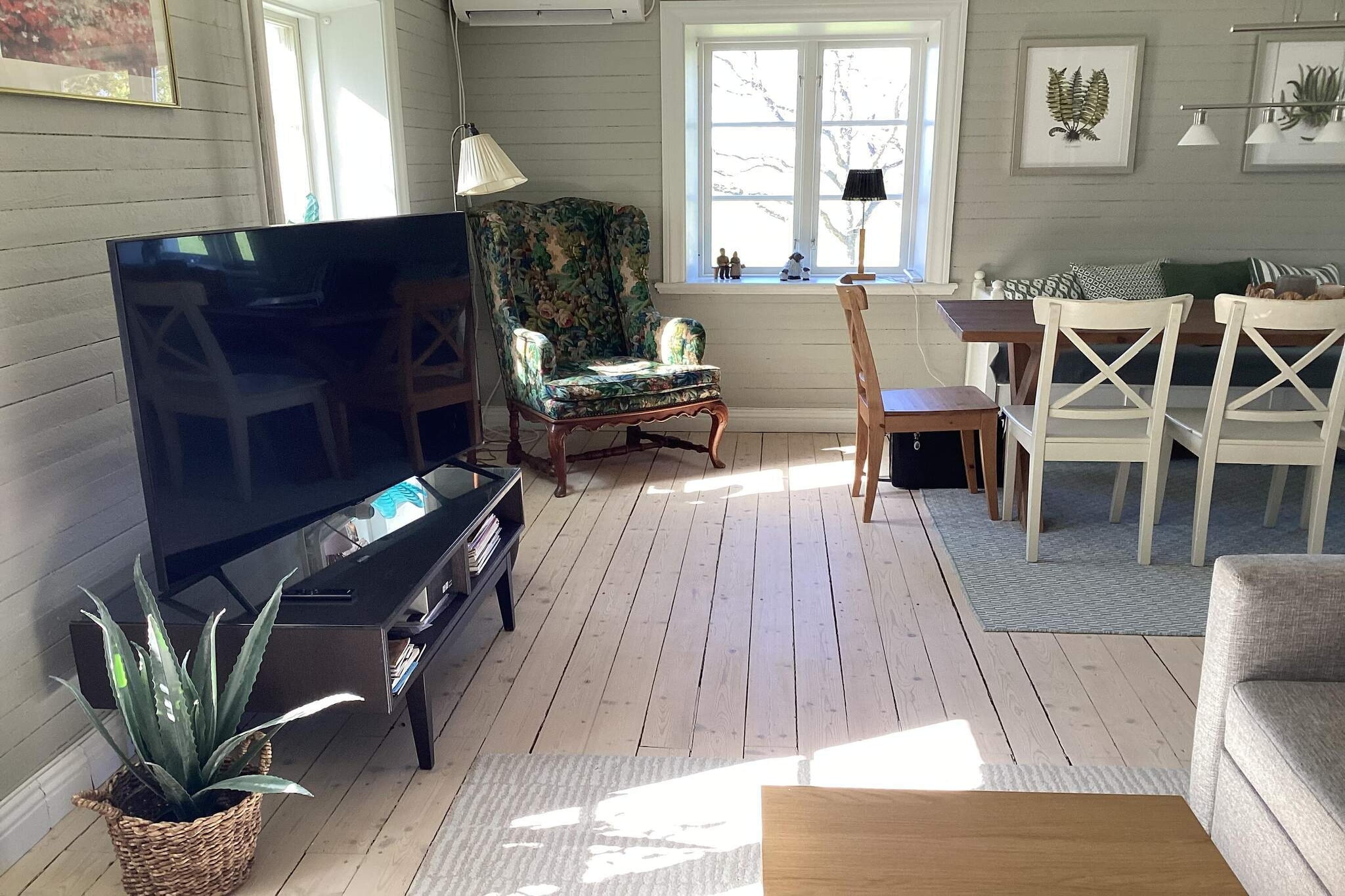 4 sterren vakantie huis in GENARP - Binnen