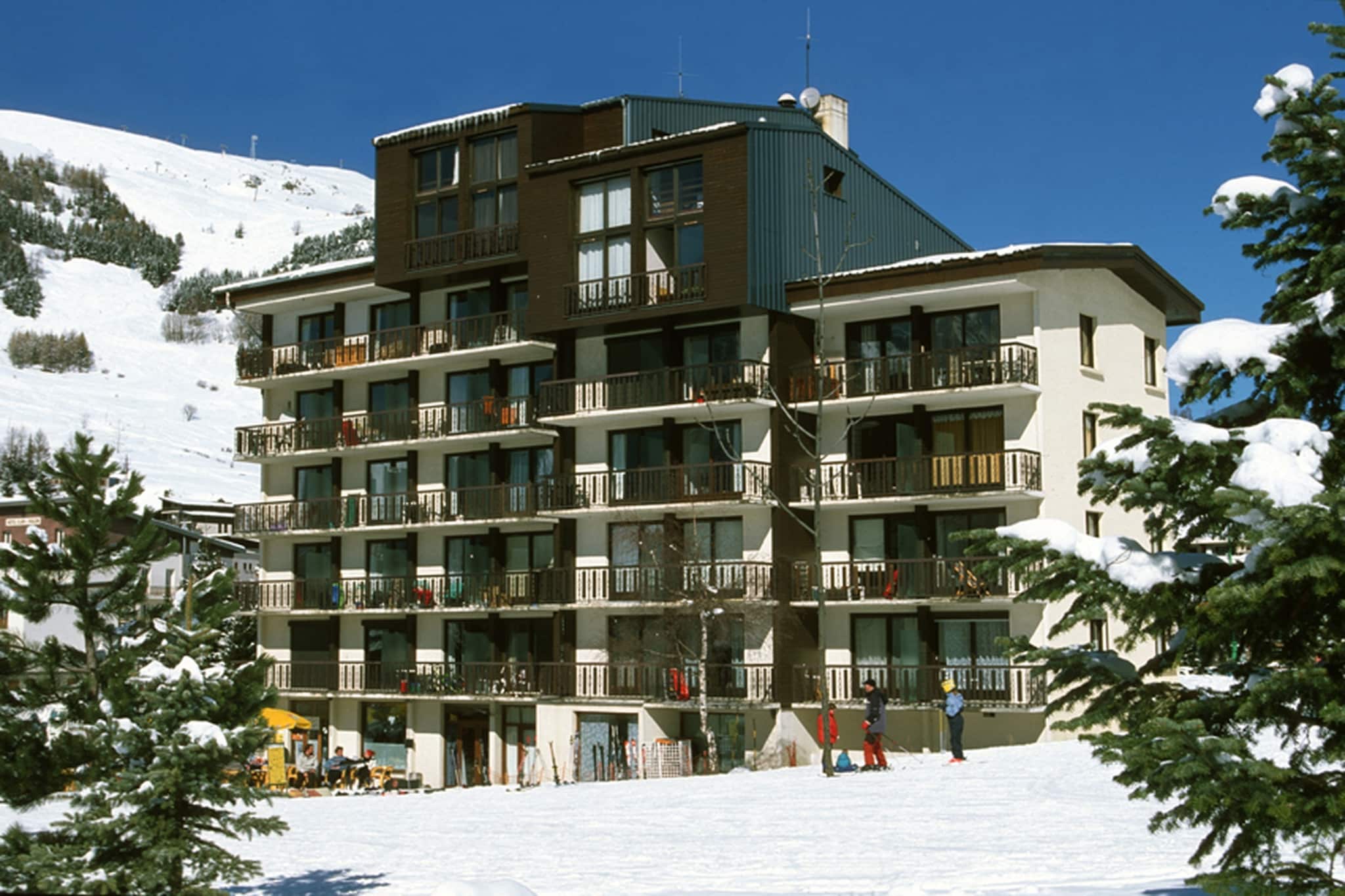 RÃ©sidence Lautaret -Studio 4 personnes avec coin nuit - Exterior in winter