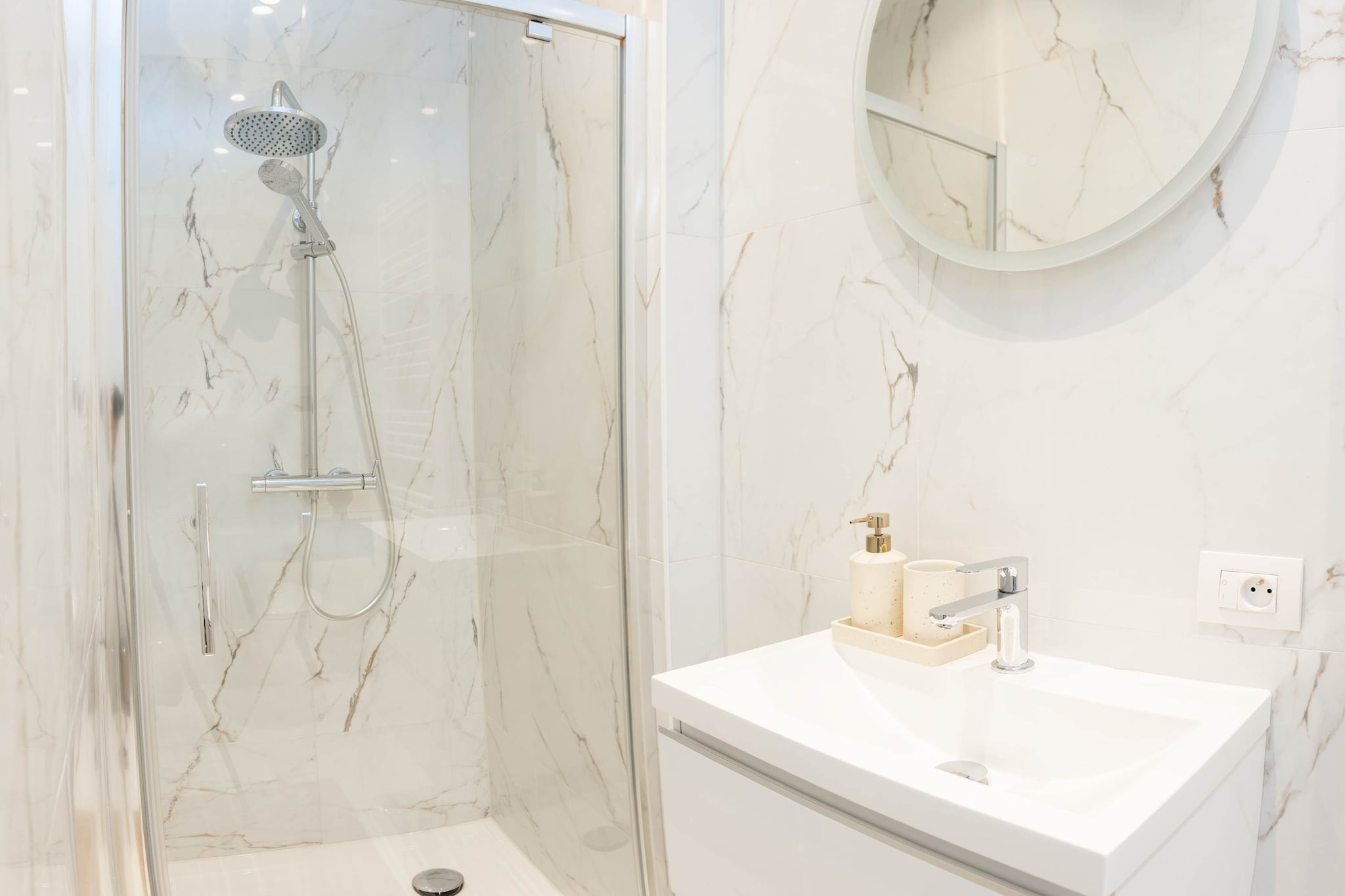 One Lux Stay 31B25B Antwerp near Central Station - Badkamer