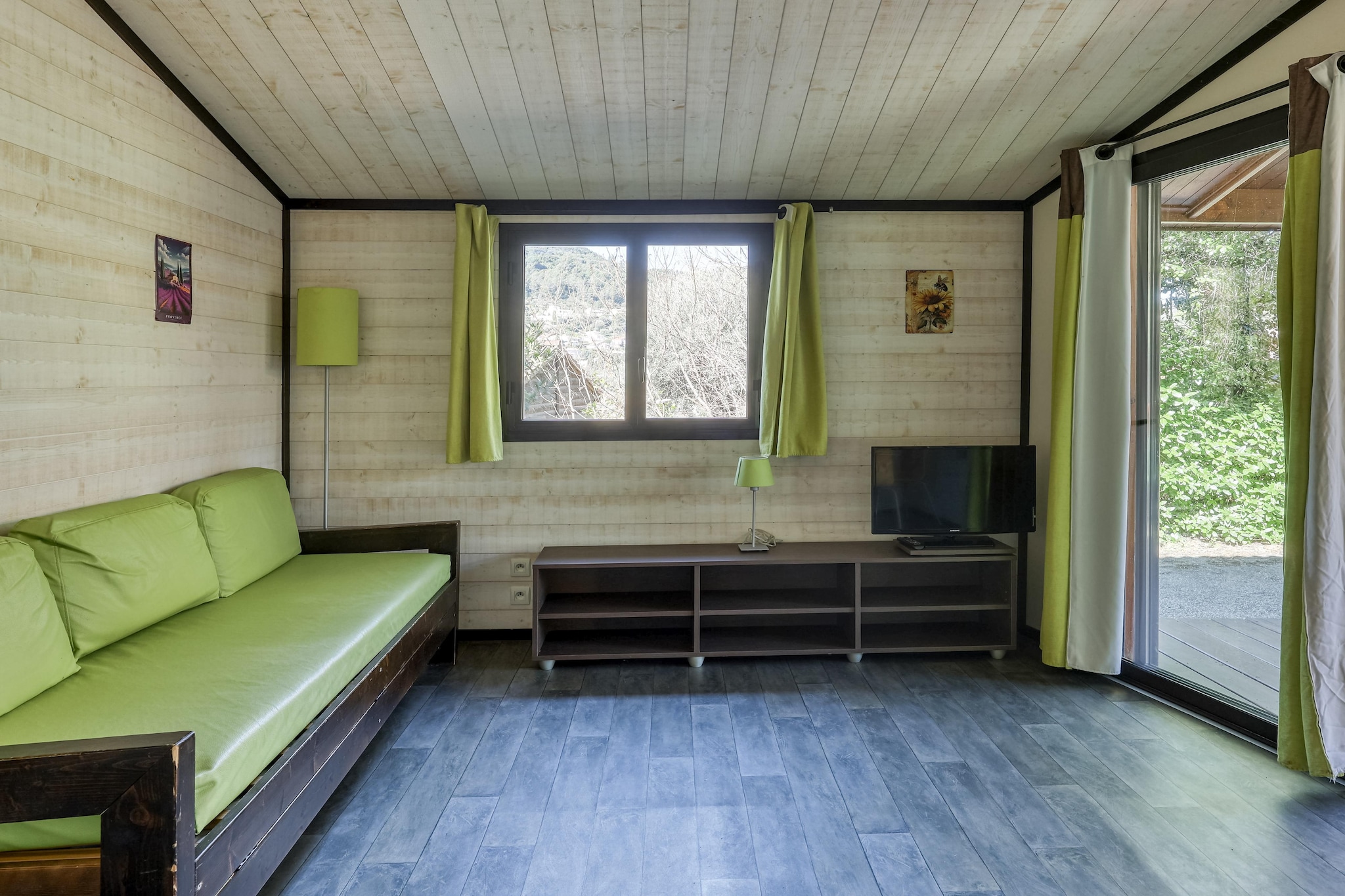 Sun Hols Les Cottages Varois - Chalet 5 personnes climatisé