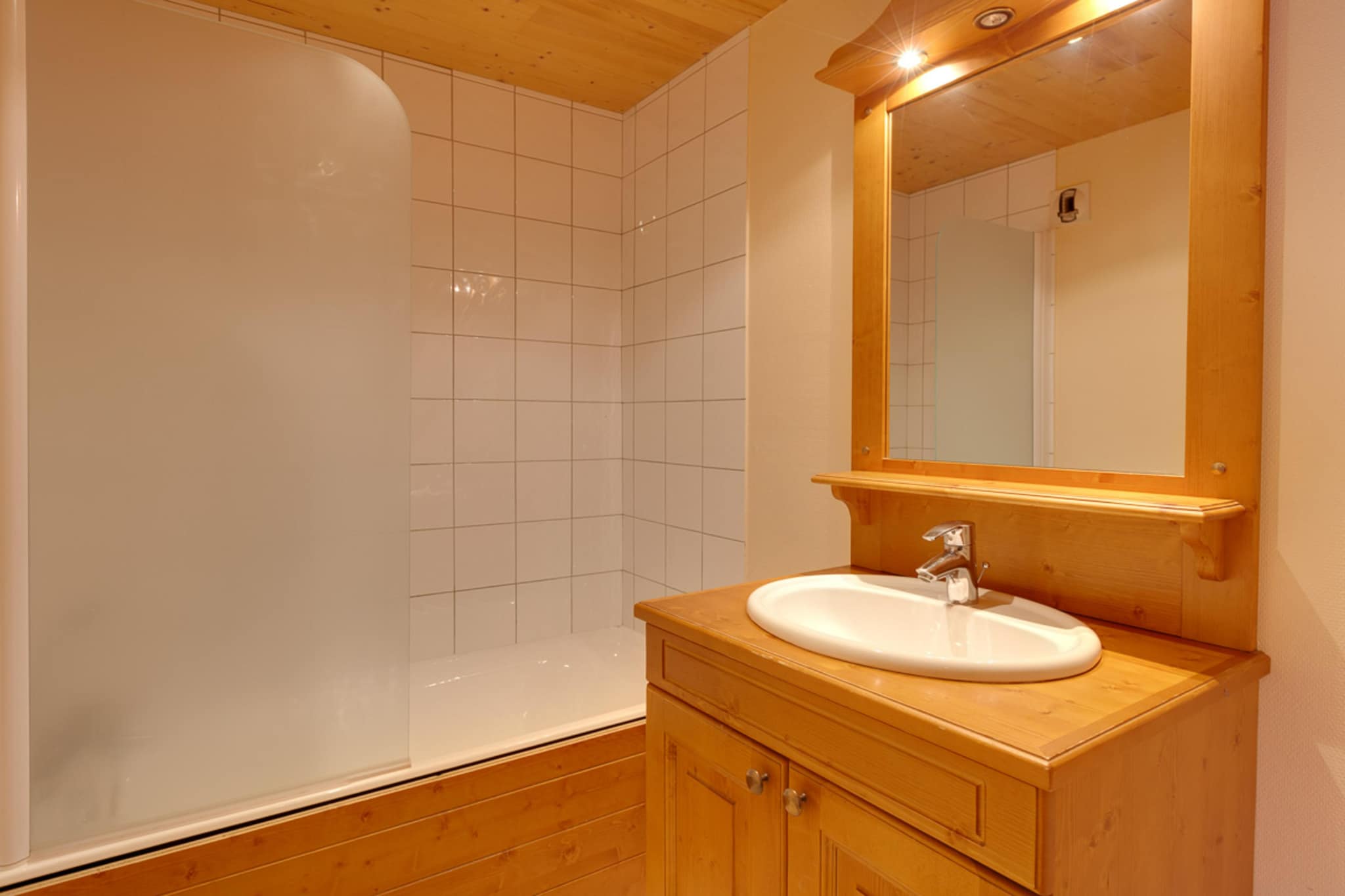 Les Bleuets Residence - 3-room apartment with sleeping alcove - Badkamer
