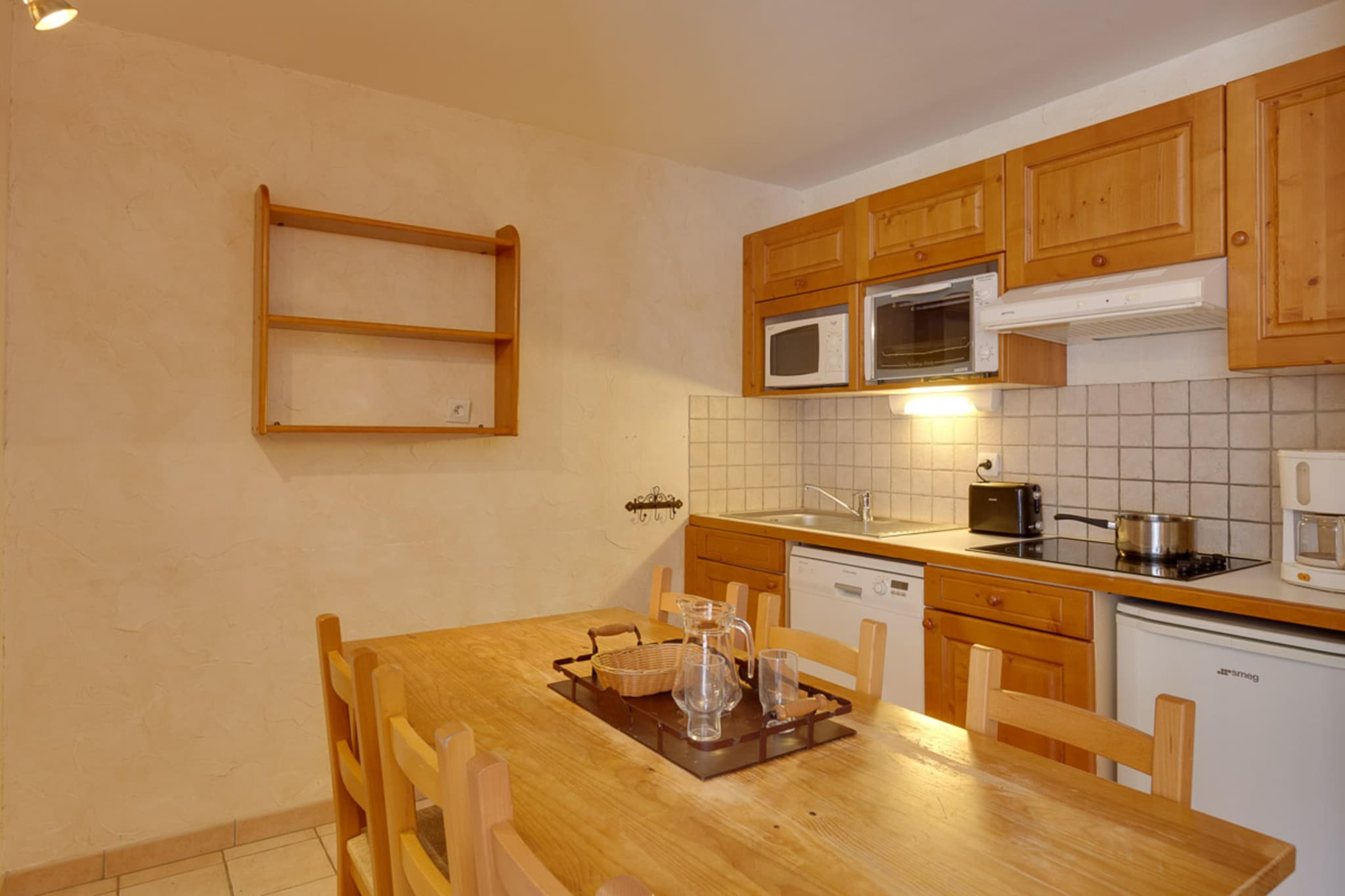 Les Bleuets Residence - 3-room apartment with sleeping alcove - Eetkamer