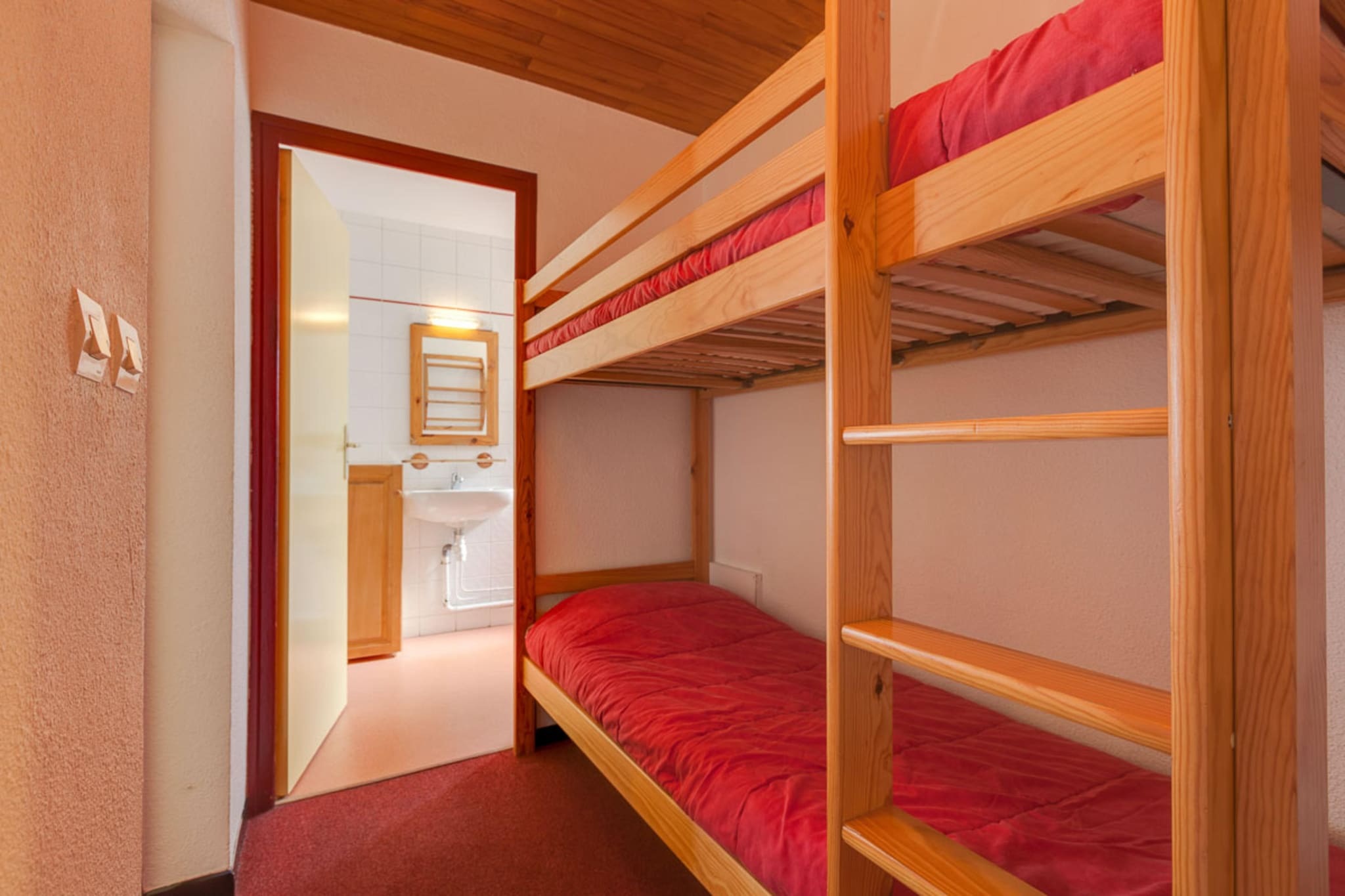Les Bleuets Residence - 3-room apartment with sleeping alcove - Slaapkamer