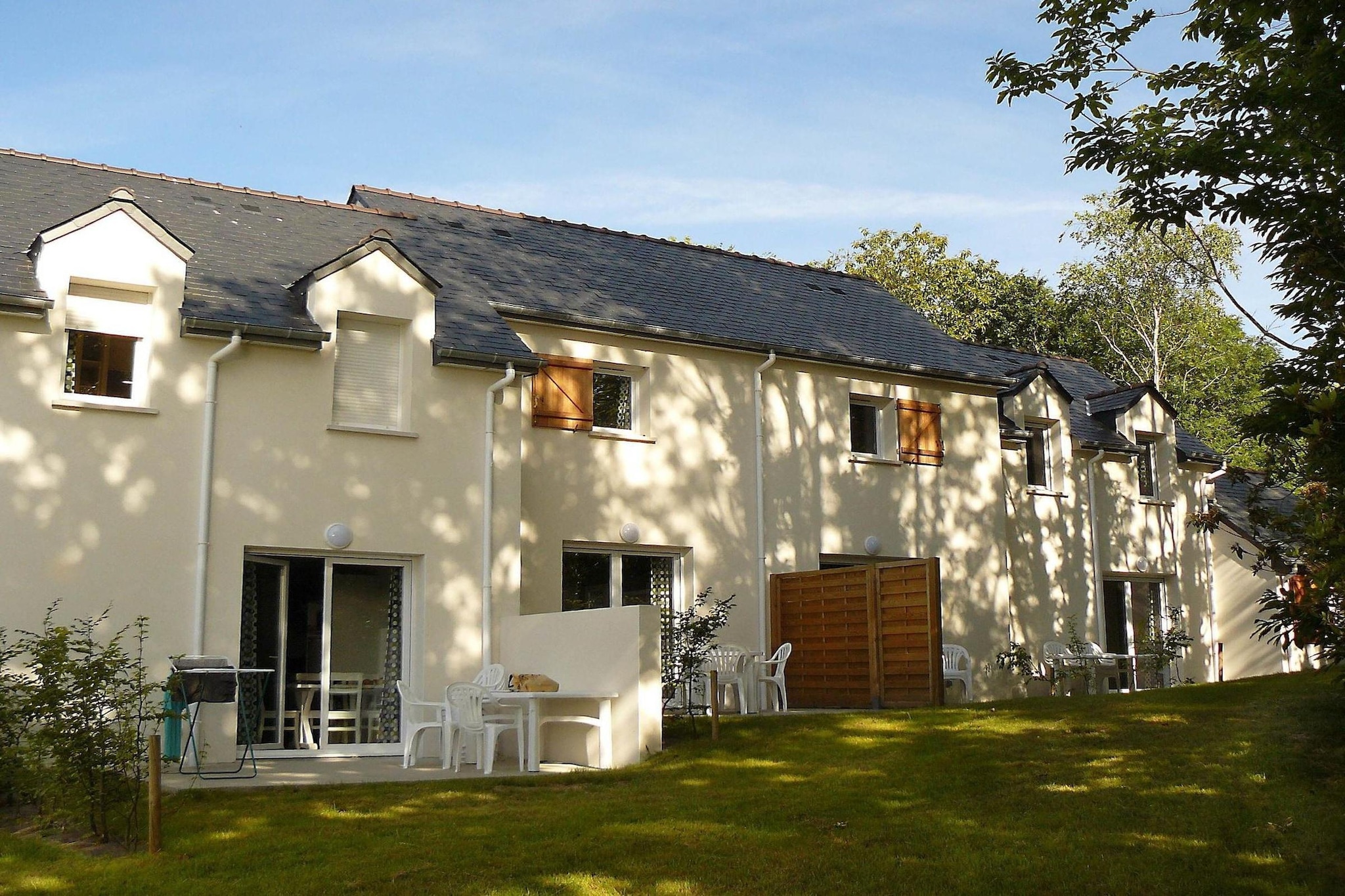 Exterior Summer