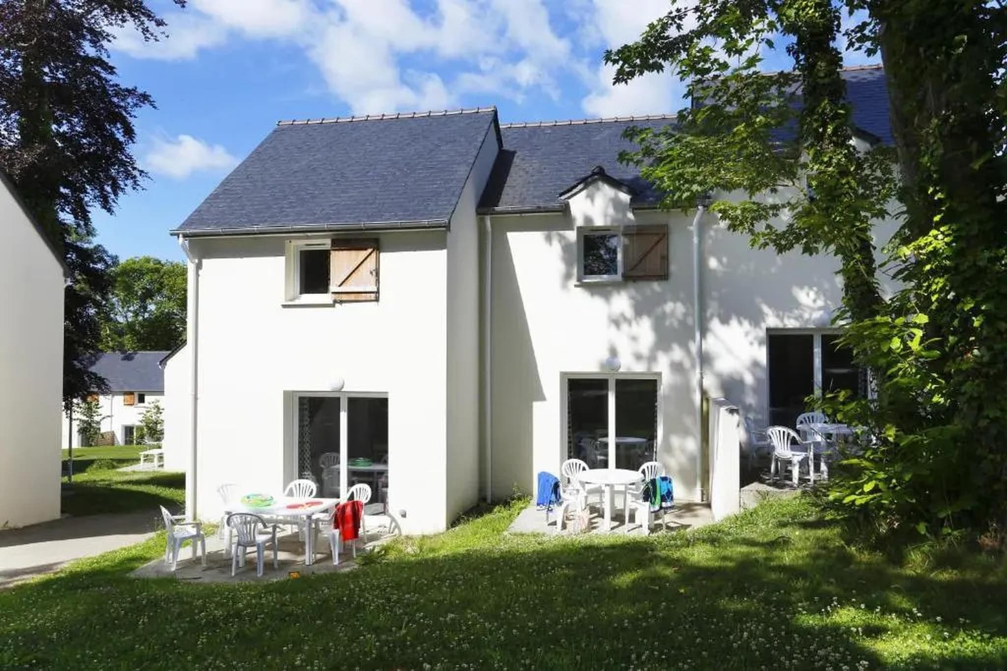 Exterior Summer