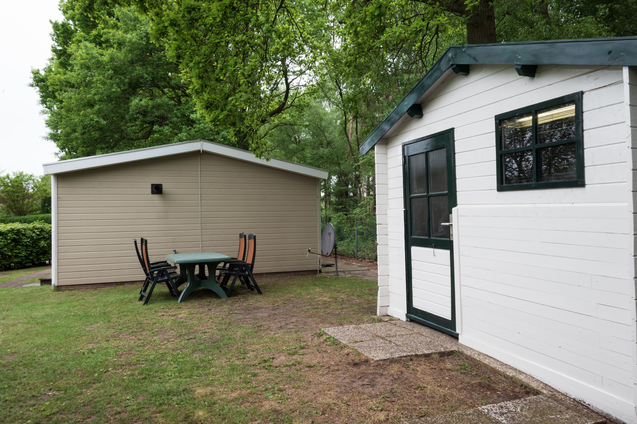 Vakantie home Coevorderweg - Gardens in summer