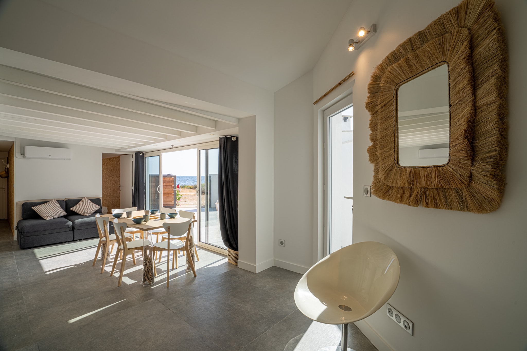 Carro Beach House - Untagged