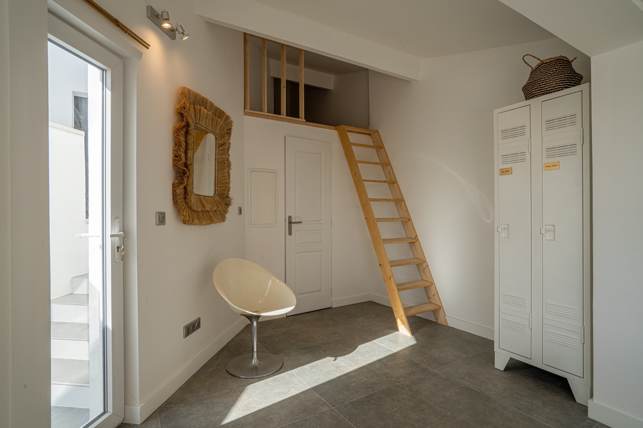 Carro Beach House - Untagged