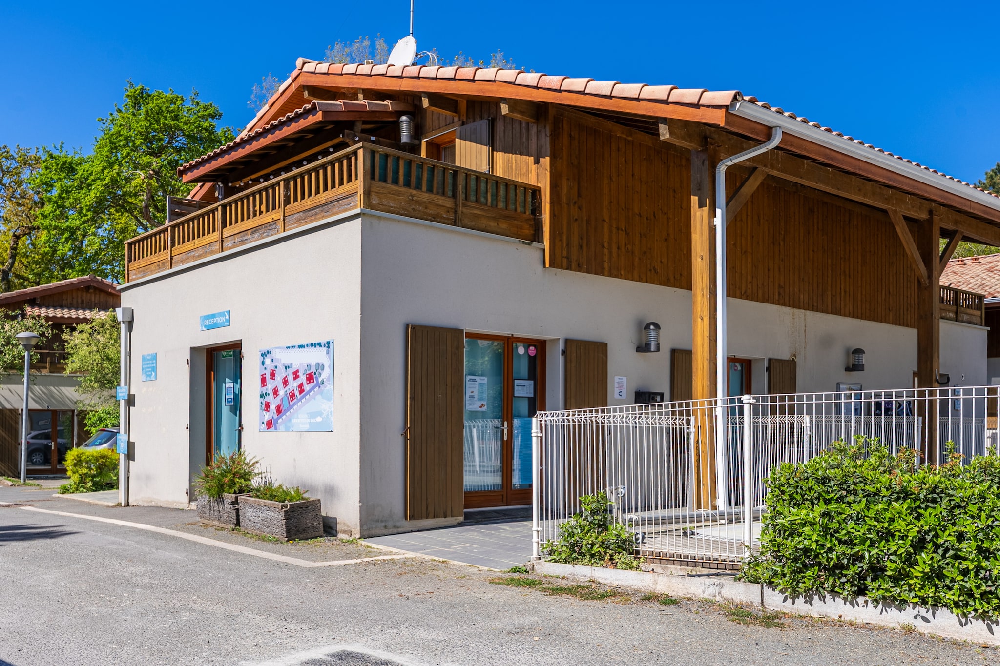Rives du Lac N°4 - 3P5 - Buitenkant zomer