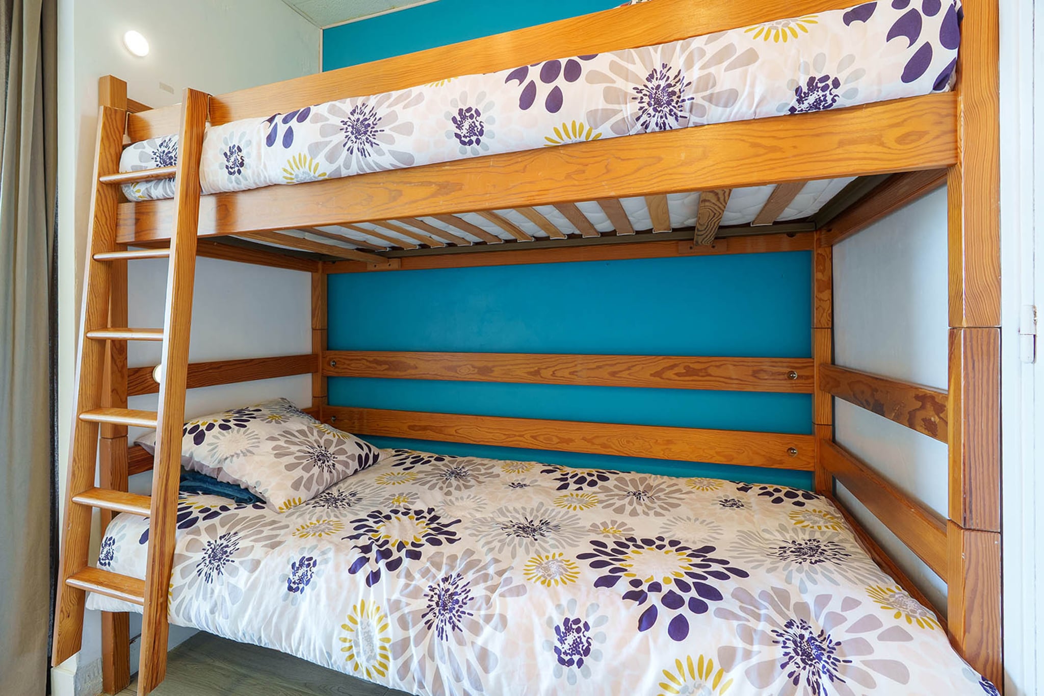 Les Girelles N°47 - ST4 - Image-tags.childrenroom
