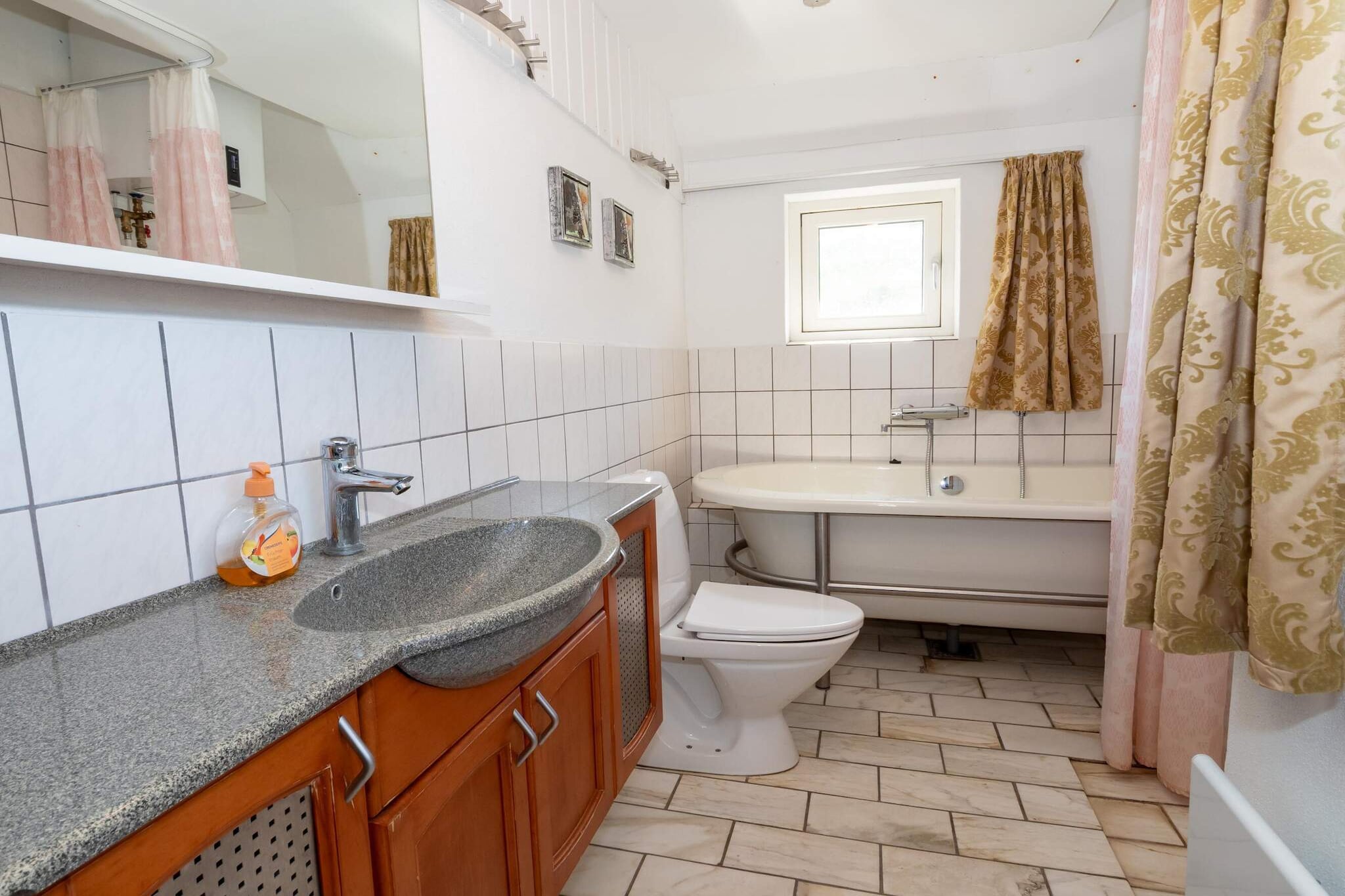 10 person holiday home in Harboøre