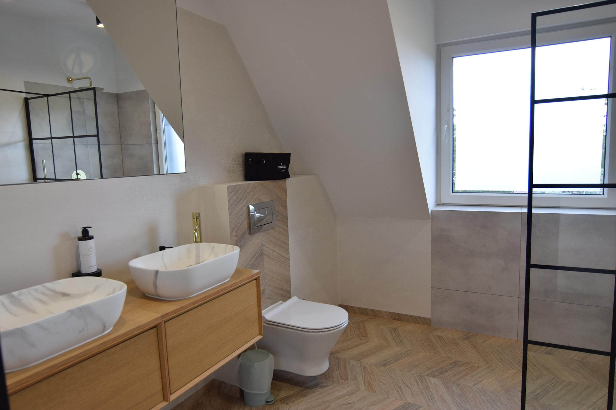 Apartament na III piętrze z prywatną sauną i dużym tarasem Stężyca - Badezimmer