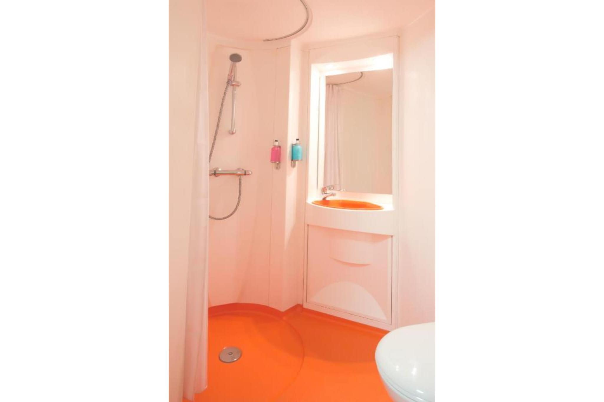 Standard Twin Room - Badkamer