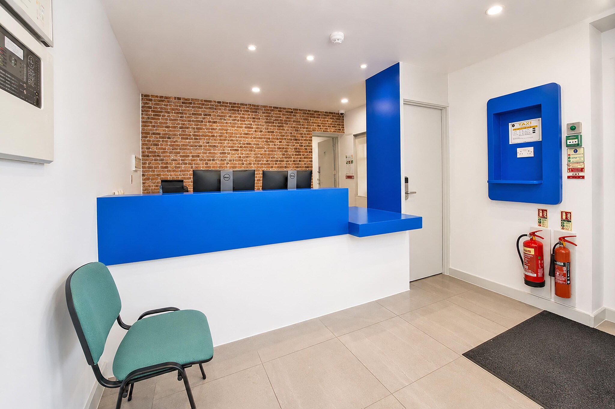 Standard Twin Room