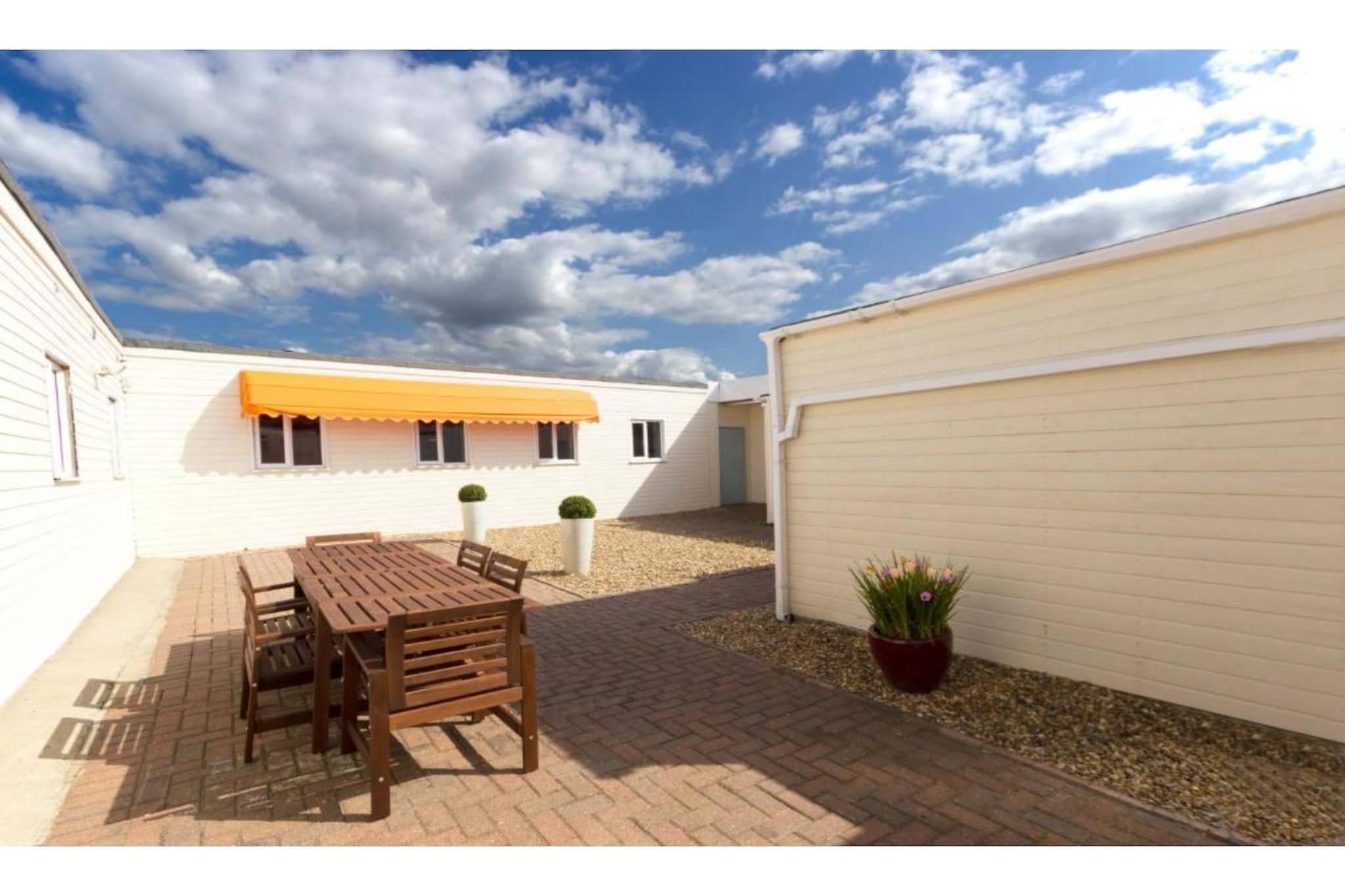Compact Double Room - Buitenlucht