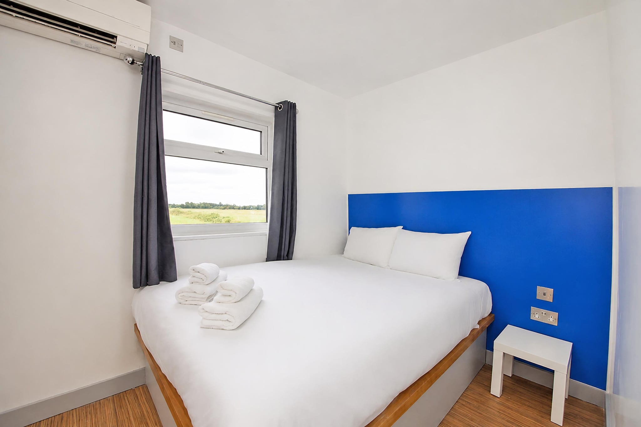 Compact Double Room - Slaapkamer