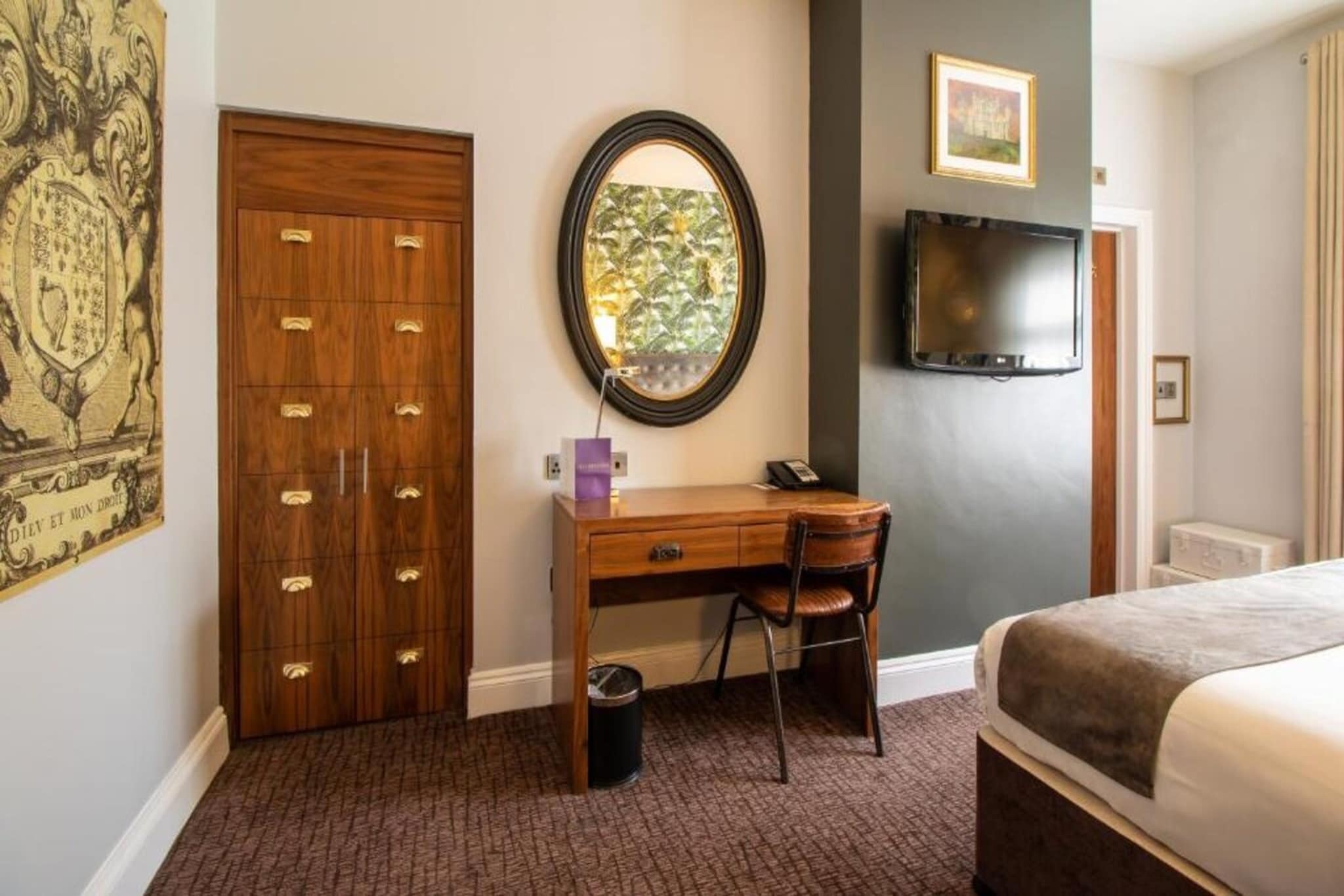 Standard Double Room - Schlafzimmer