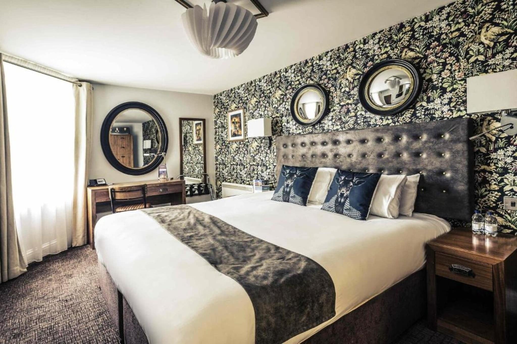 Standard Double Room - Schlafzimmer