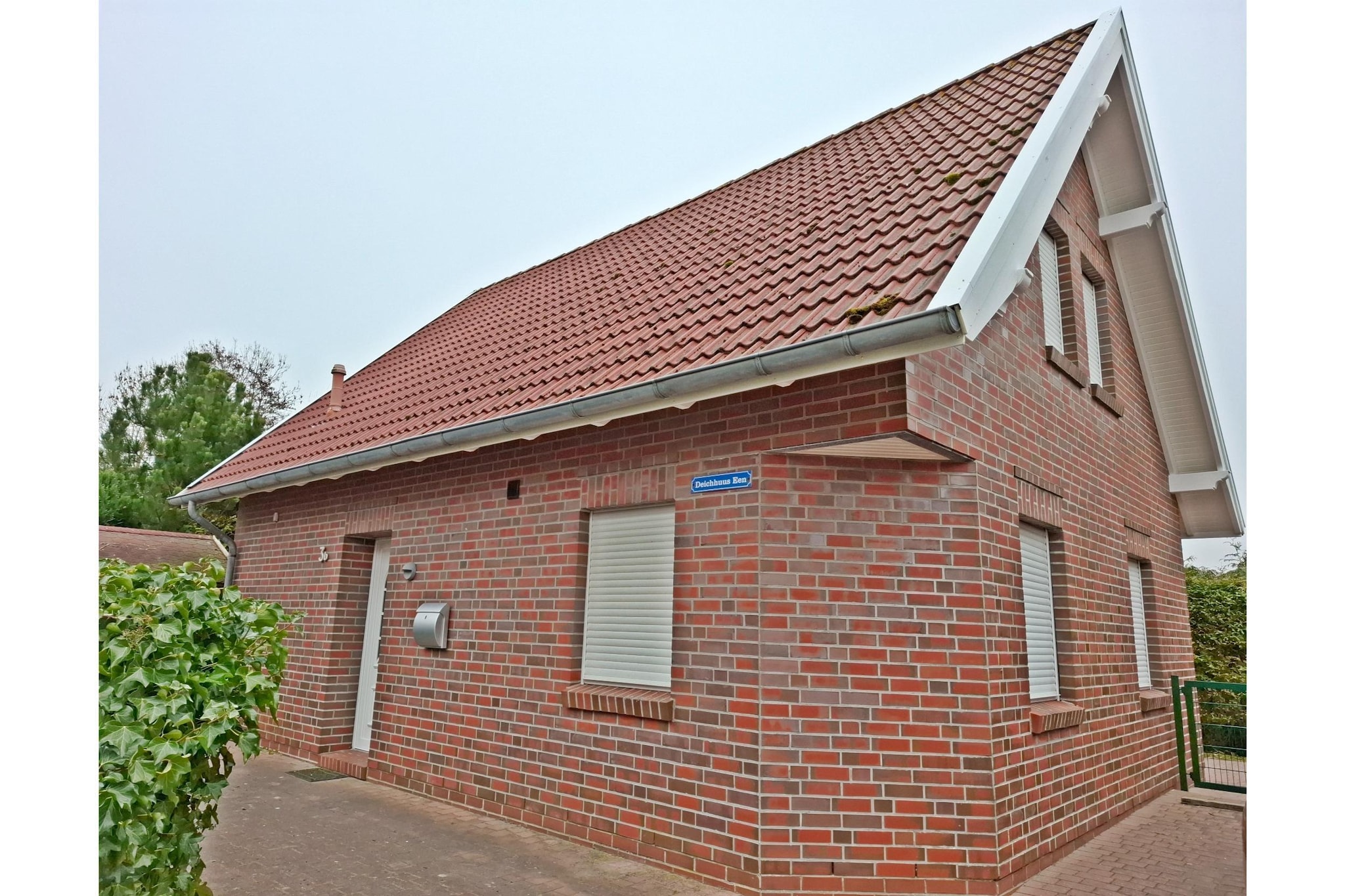 Deichhuus Een 37 - Buitenkant zomer