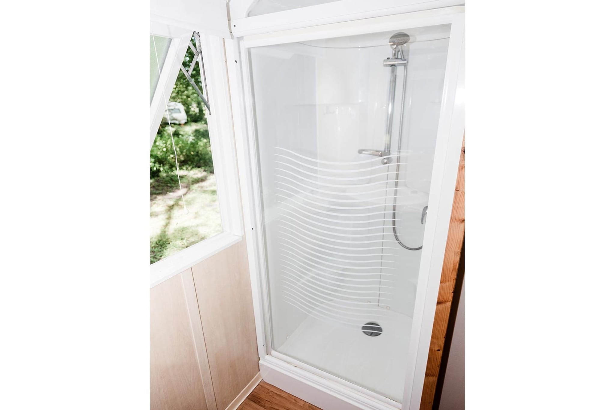 Camping Moncontour Active Park 2-Bedroom Chalet - 4/6 people - Badezimmer