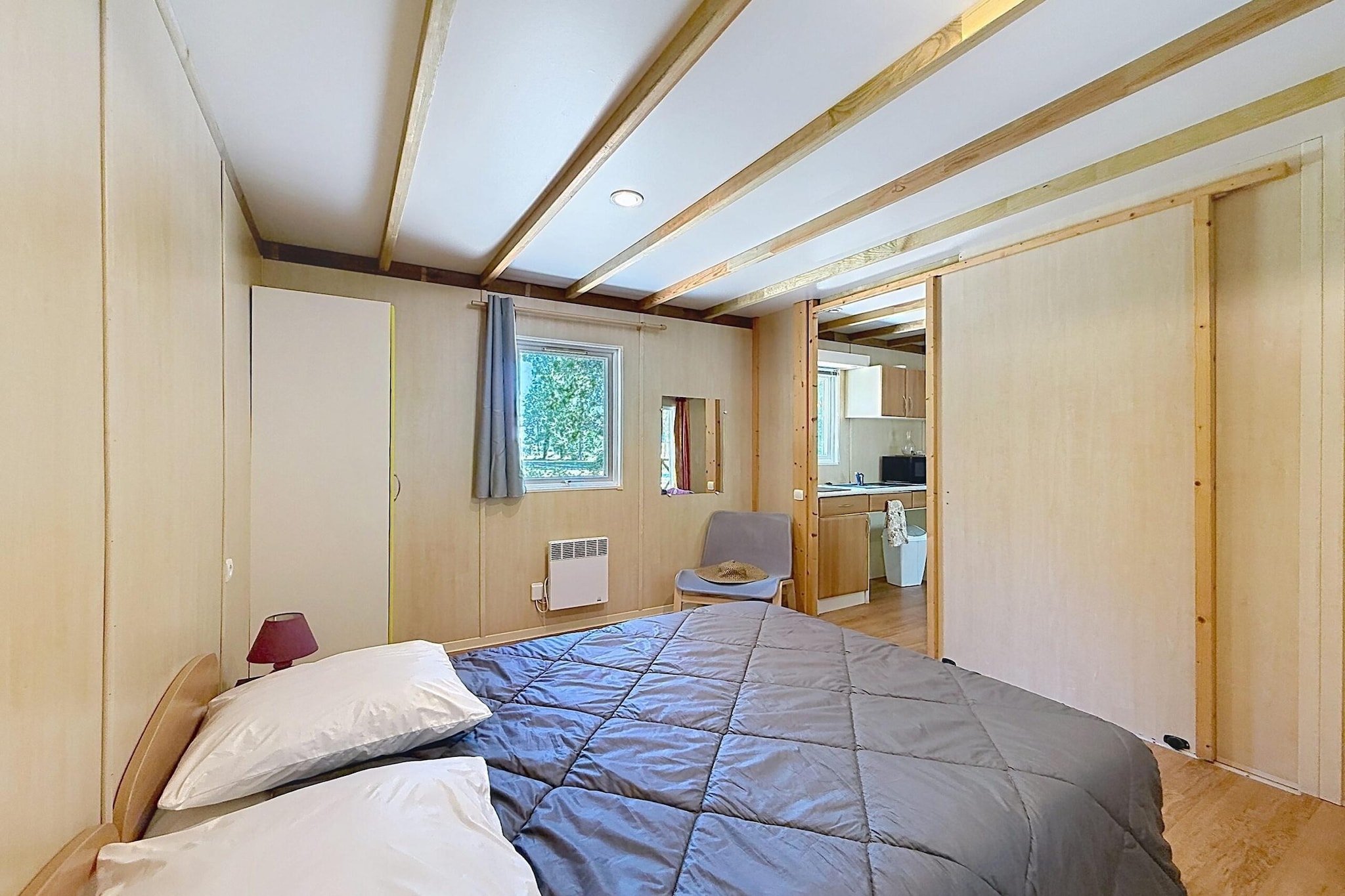 Camping Moncontour Active Park Accessible 2-Bedroom Chalet - 4 people - Schlafzimmer