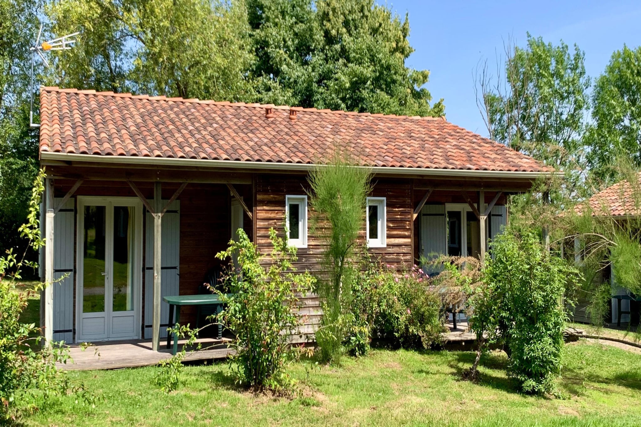Natura Resort Pescalis 2-Bedroom Cottage - 6 people - Buitenkant zomer