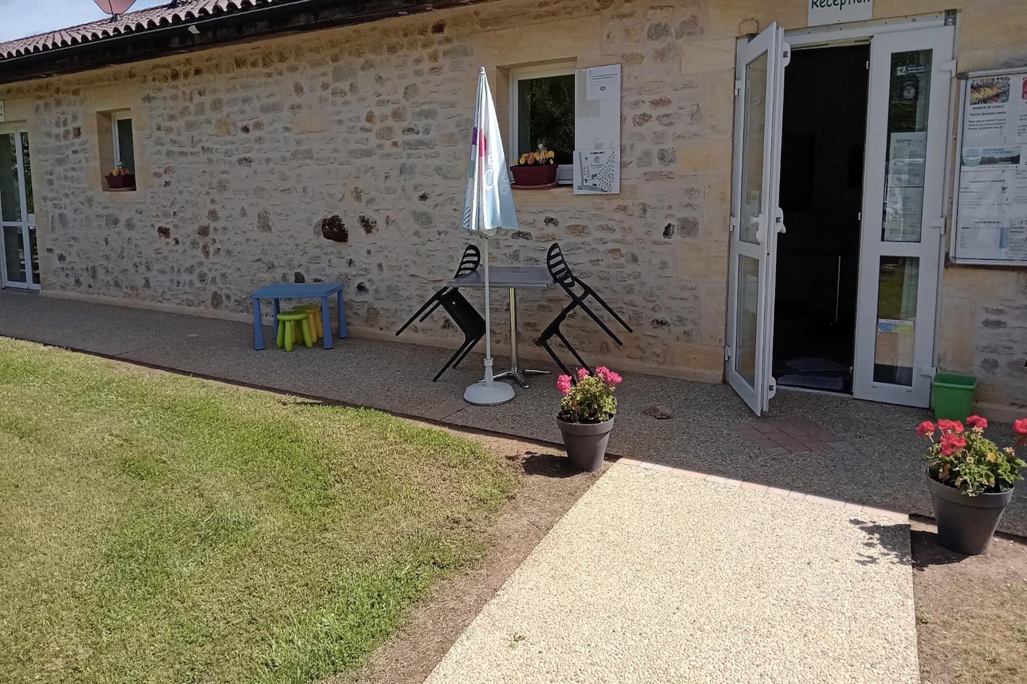 Hameaux de Pomette - 2 room cottage - 2 person - Buitenkant zomer