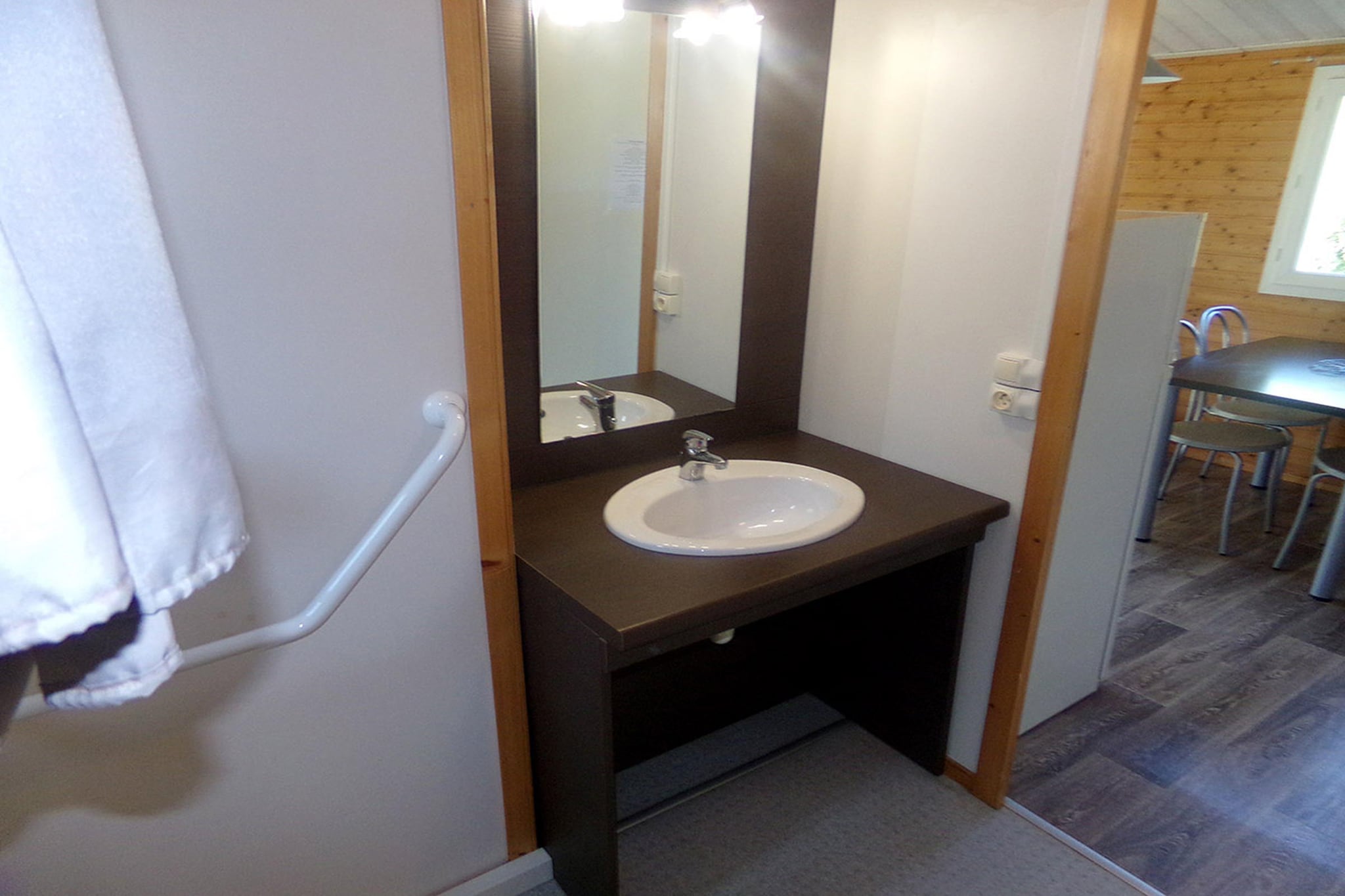 Hameaux de Miel 1-Bedroom Cottage - 2 people - Badkamer