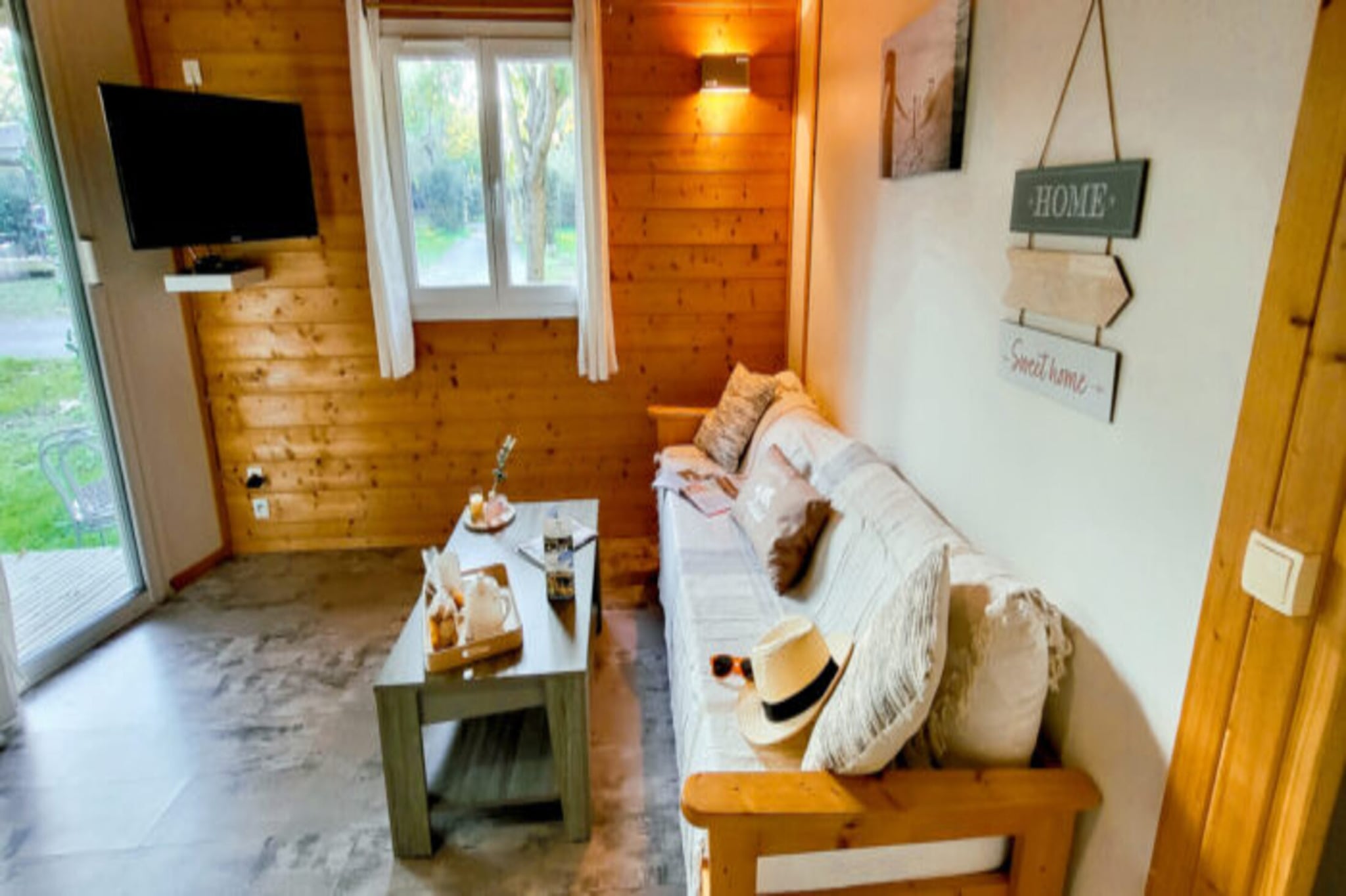 Hameaux des Marines 2-Bedroom Cottage - 4 people - Woonkamer