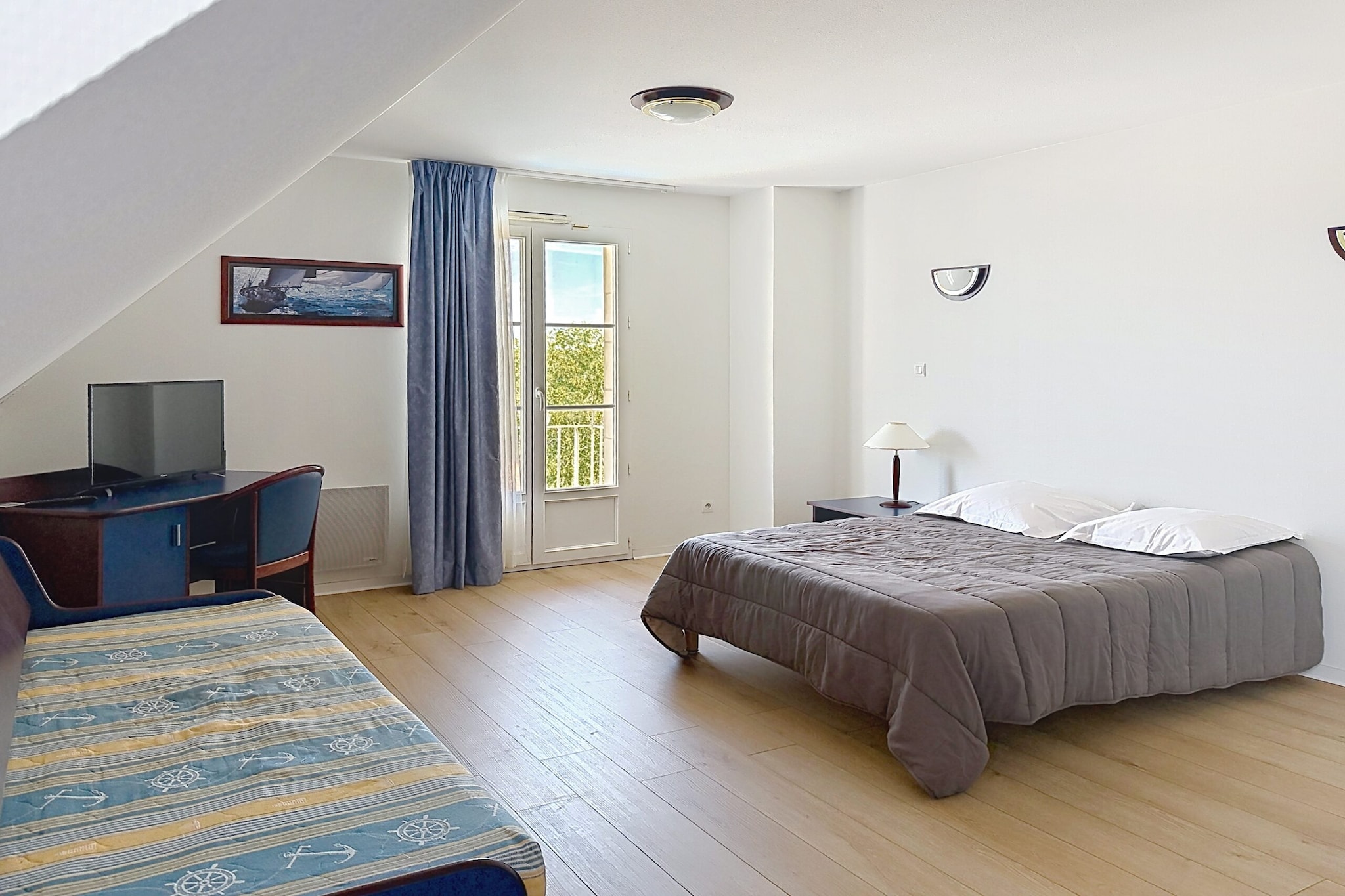 Bed Room