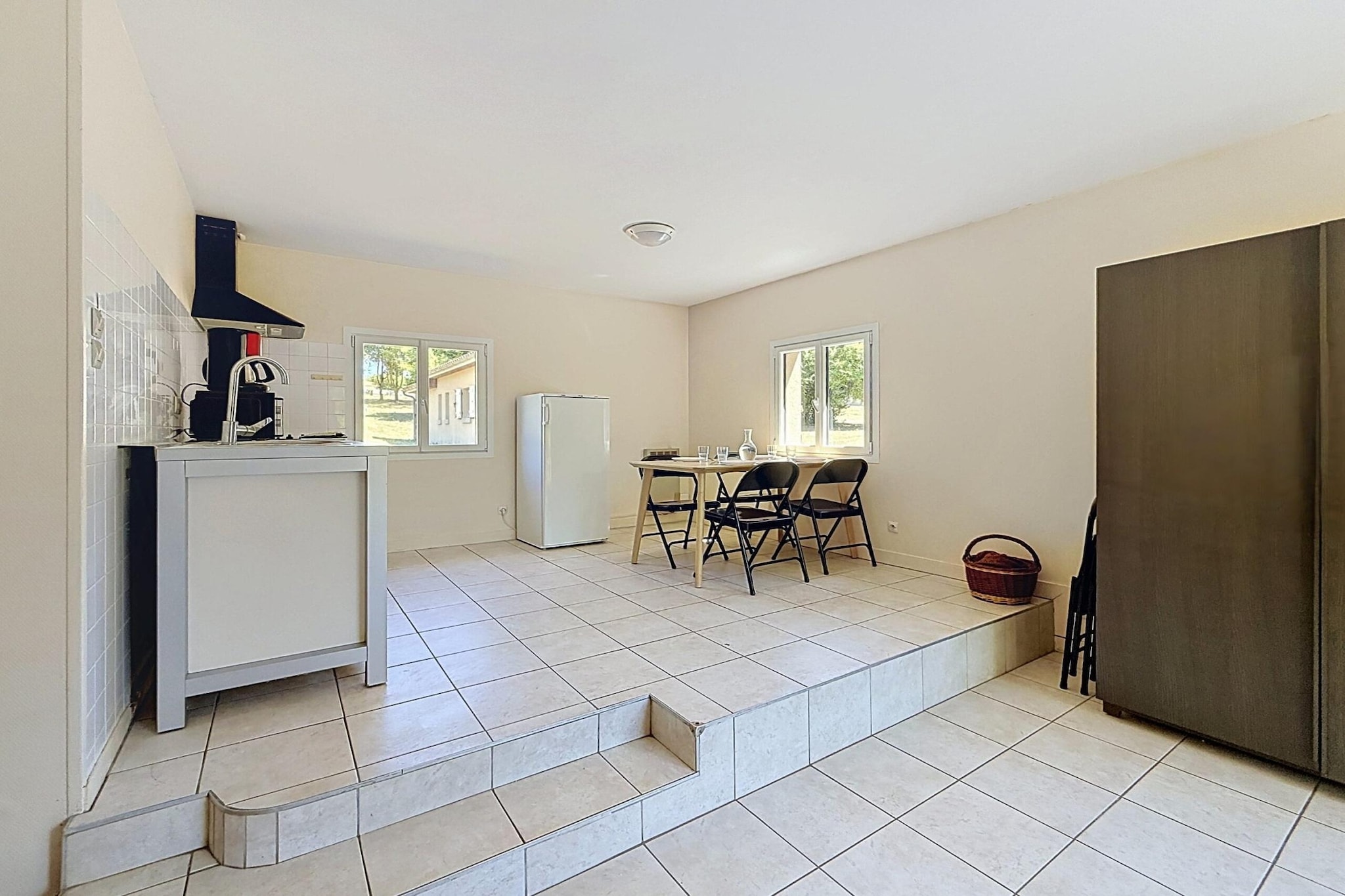 Camping Moncontour Active Park 2-Bedroom House - 6 people - Esszimmer