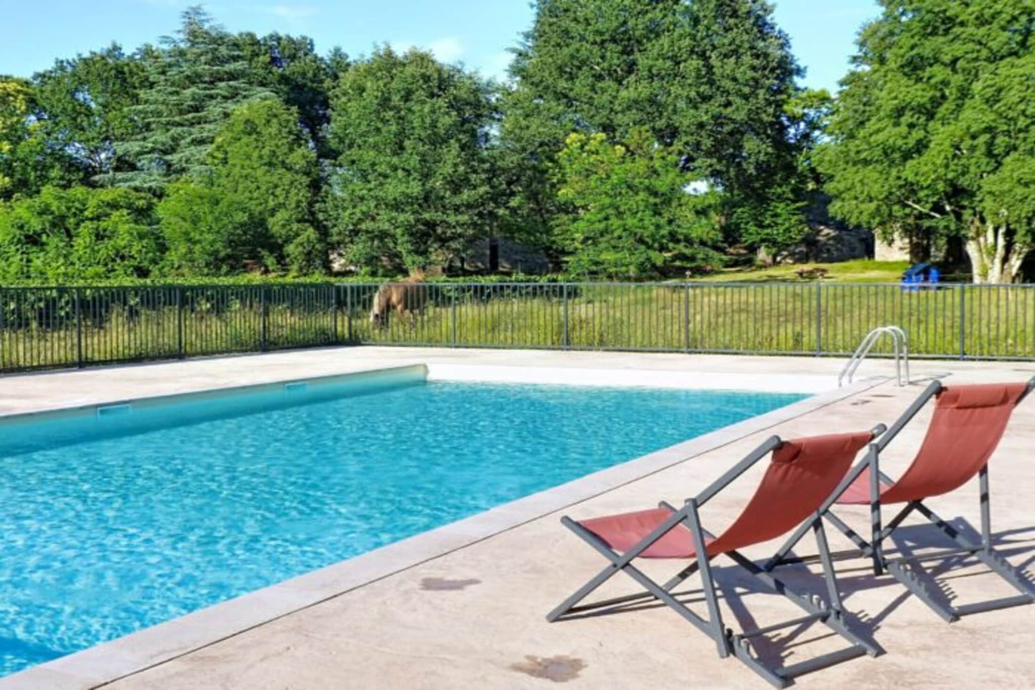 Domaine des Vans 2-Bedroom Cottage with Mezzanine - 5 people