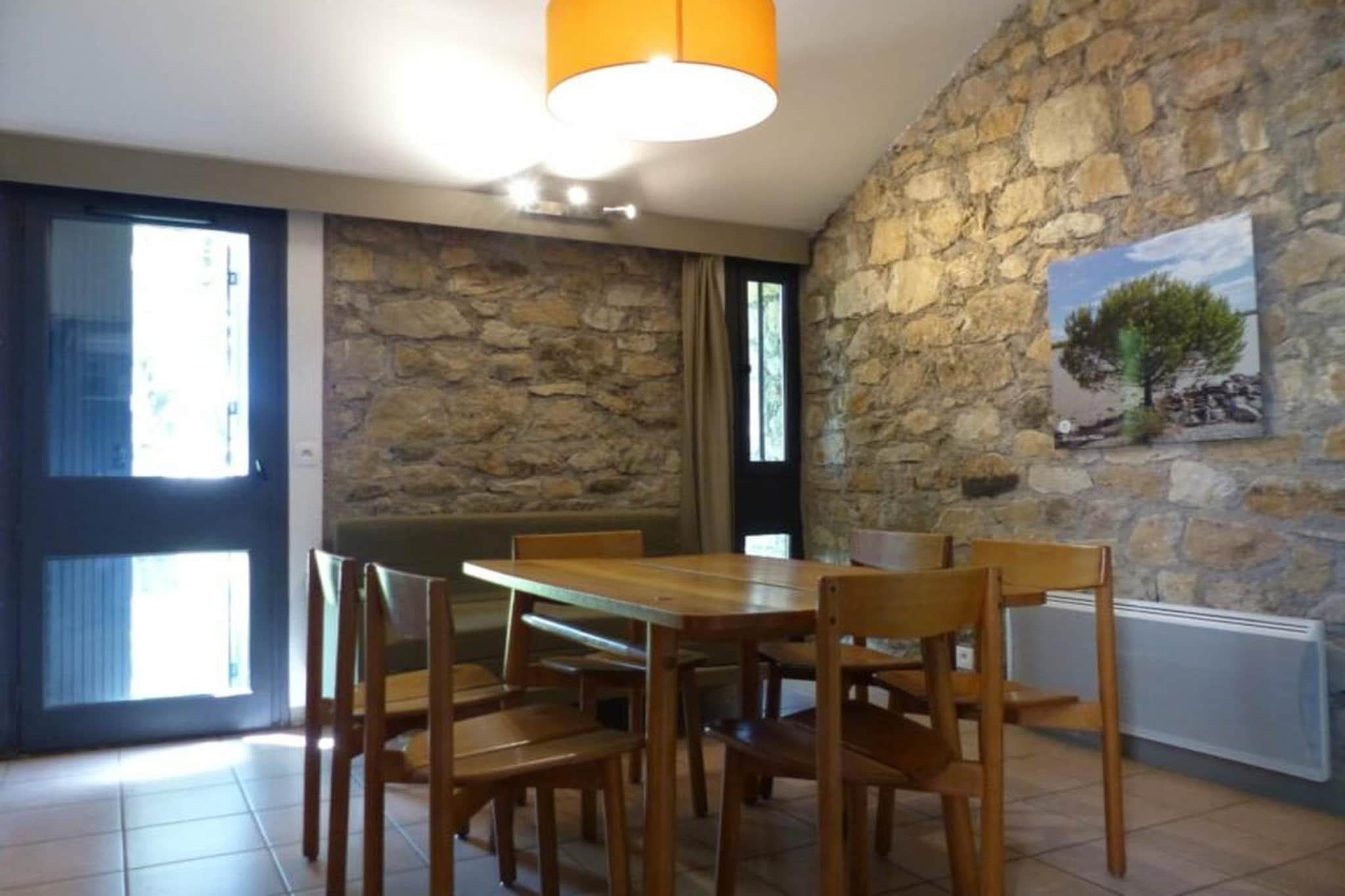 Domaine des Vans 3-Bedroom Cottage with Mezzanine - 10 people - Esszimmer