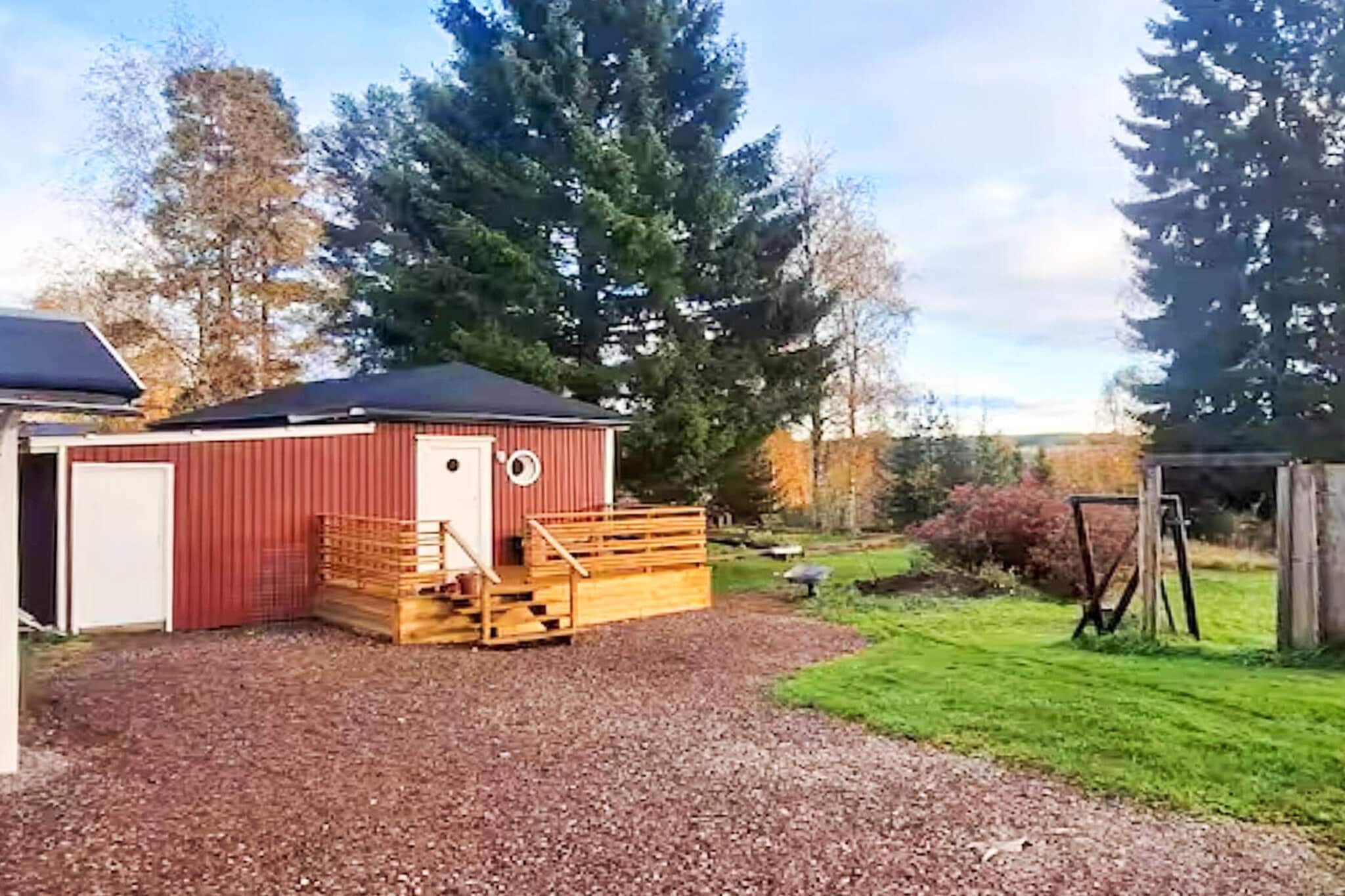 4 Sterne Ferienhaus in SKATTUNGBYN ORSA - Im Freien