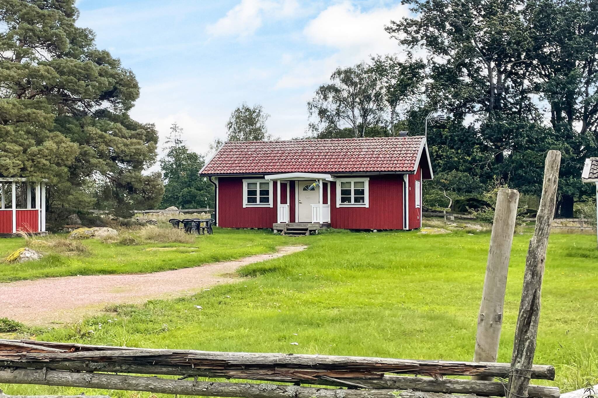 4 person holiday home in Mörlunda