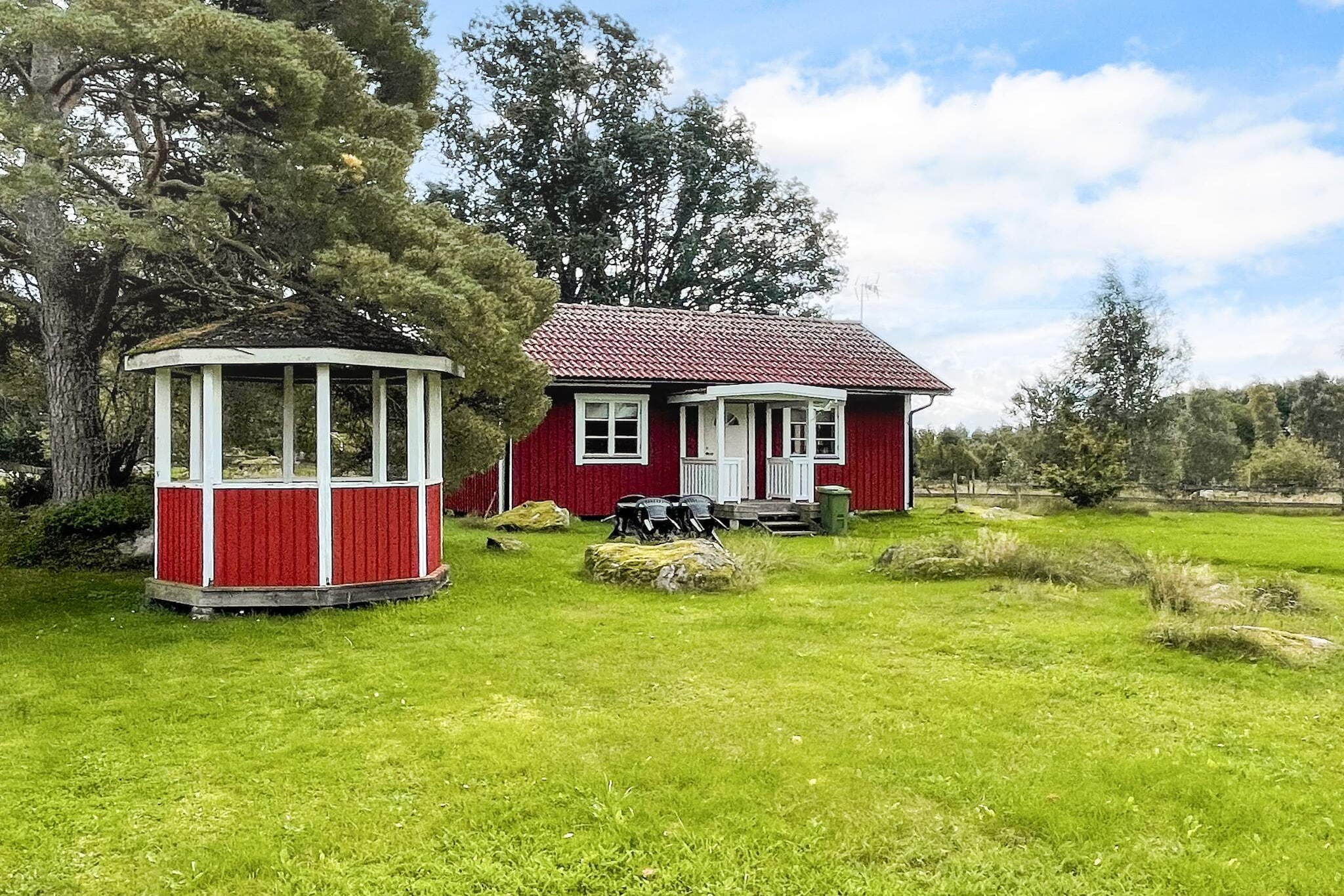 4 Personen vakantie huis in Mörlunda - Buitenlucht