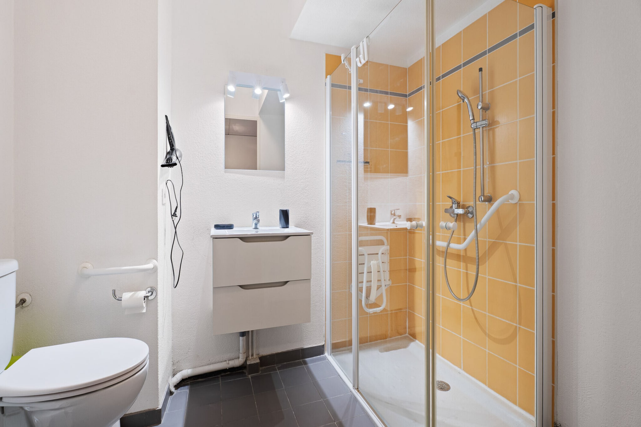 Virginia N°504 - 2P4 - Salle de bain