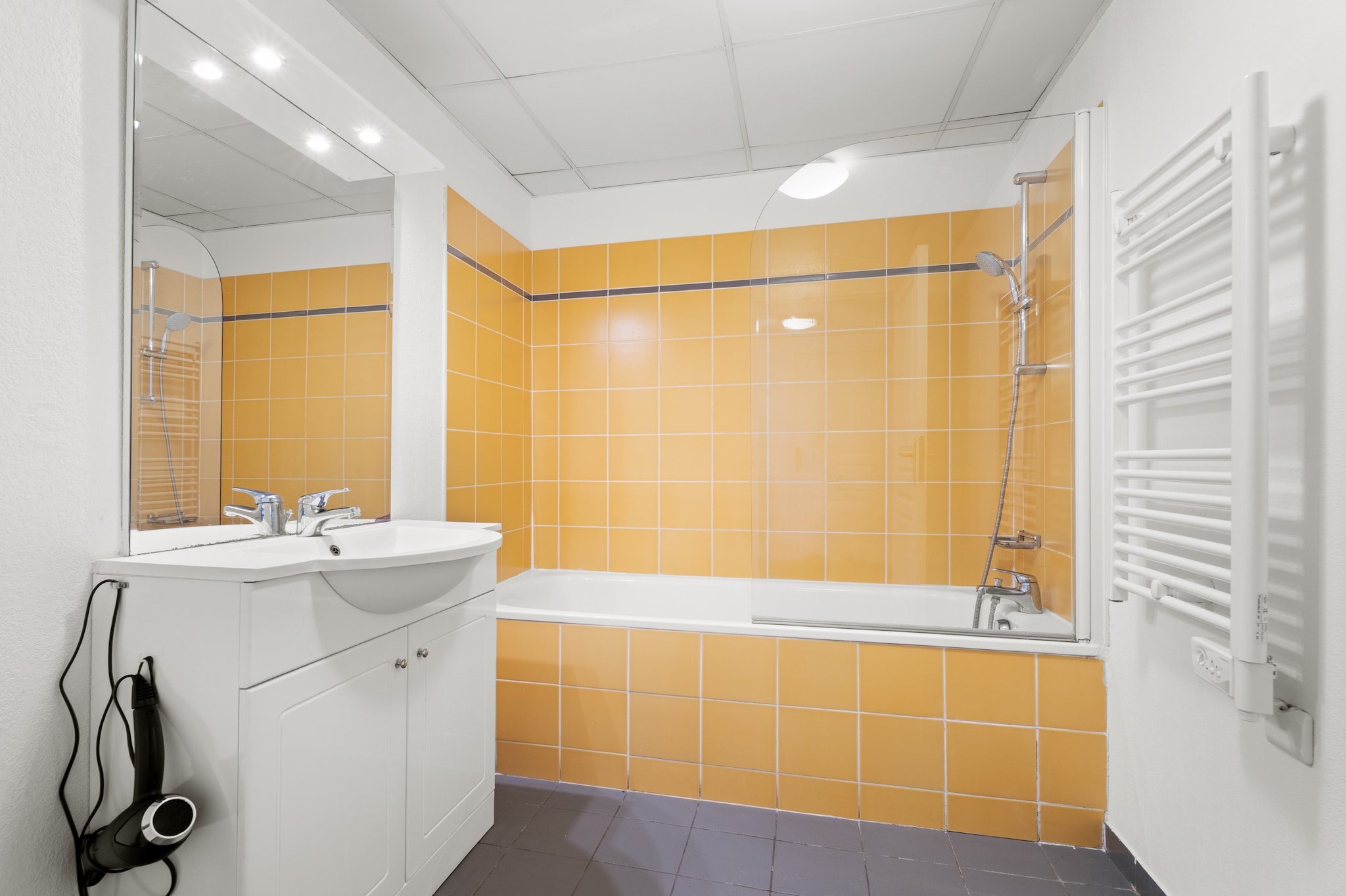 Virginia N°02 - 2P4 - Salle de bain